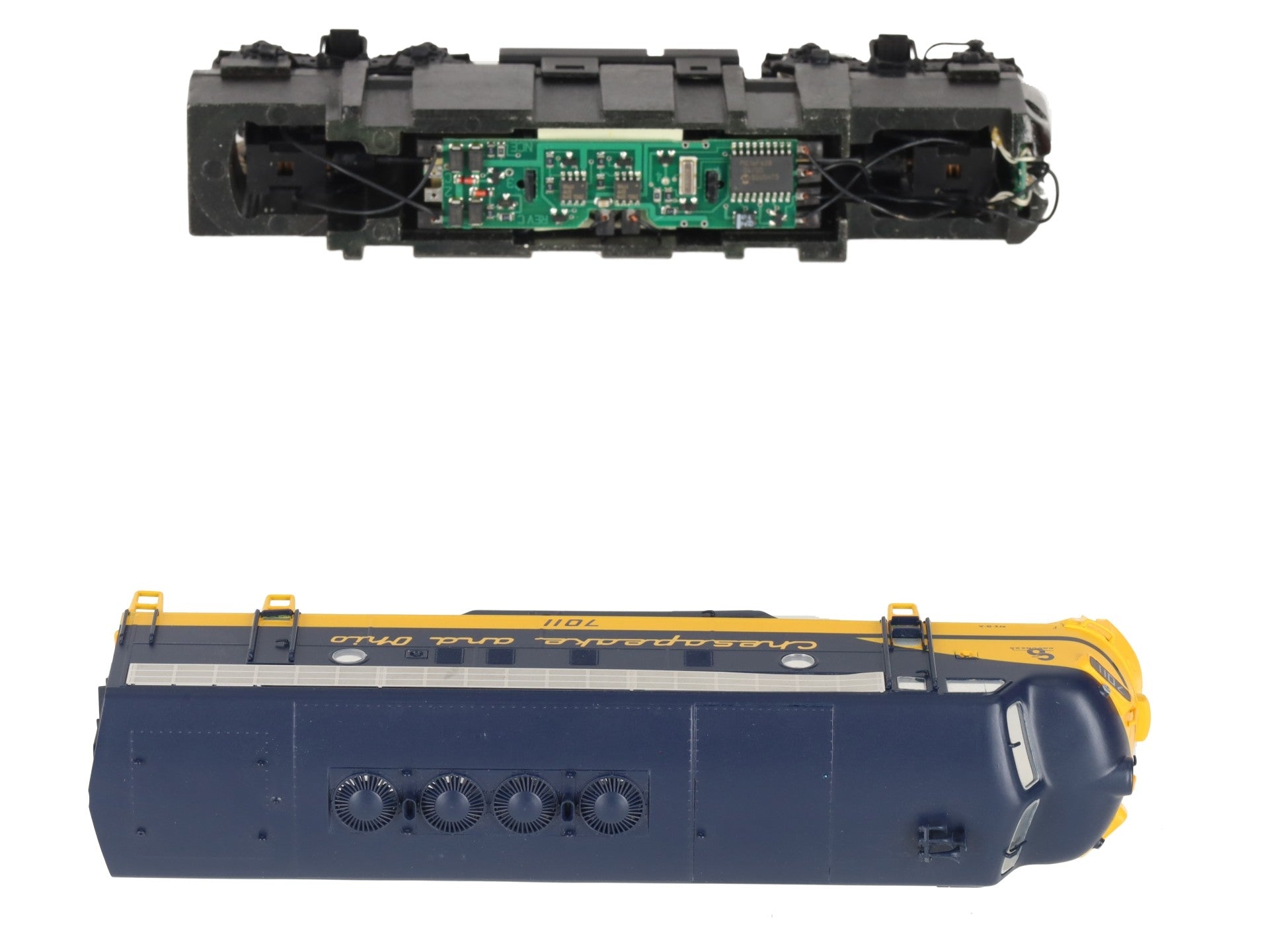 InterMountain 49019WD-02 HO Chesapeake & Ohio EMD F-7A Diesel Engine #7011 w DCC LN/Box