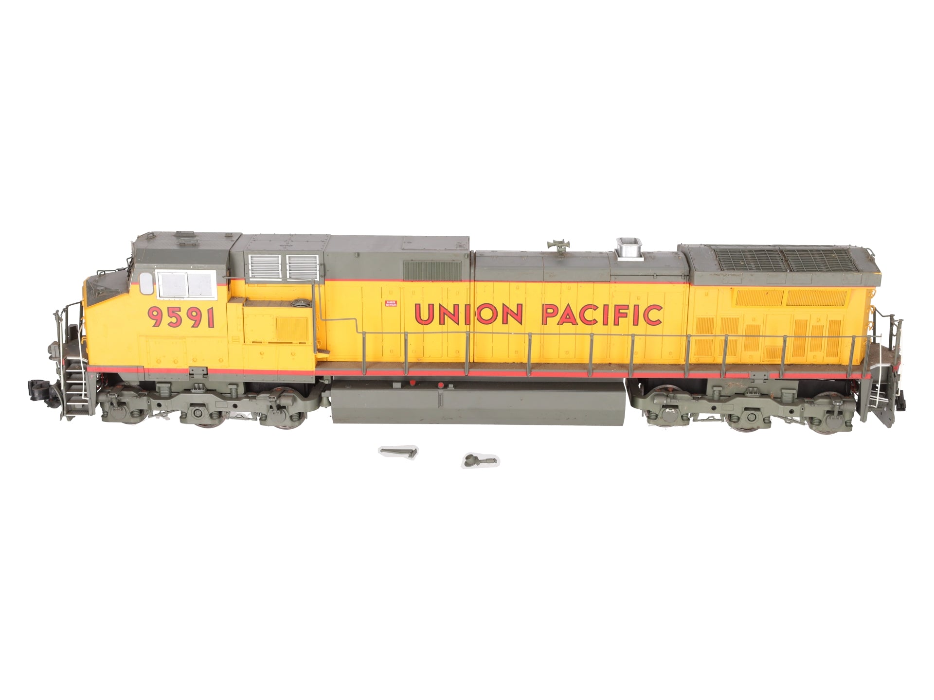 Aristo-Craft 23004 Union Pacific Dash 9-44CW Diesel Locomotive #9591