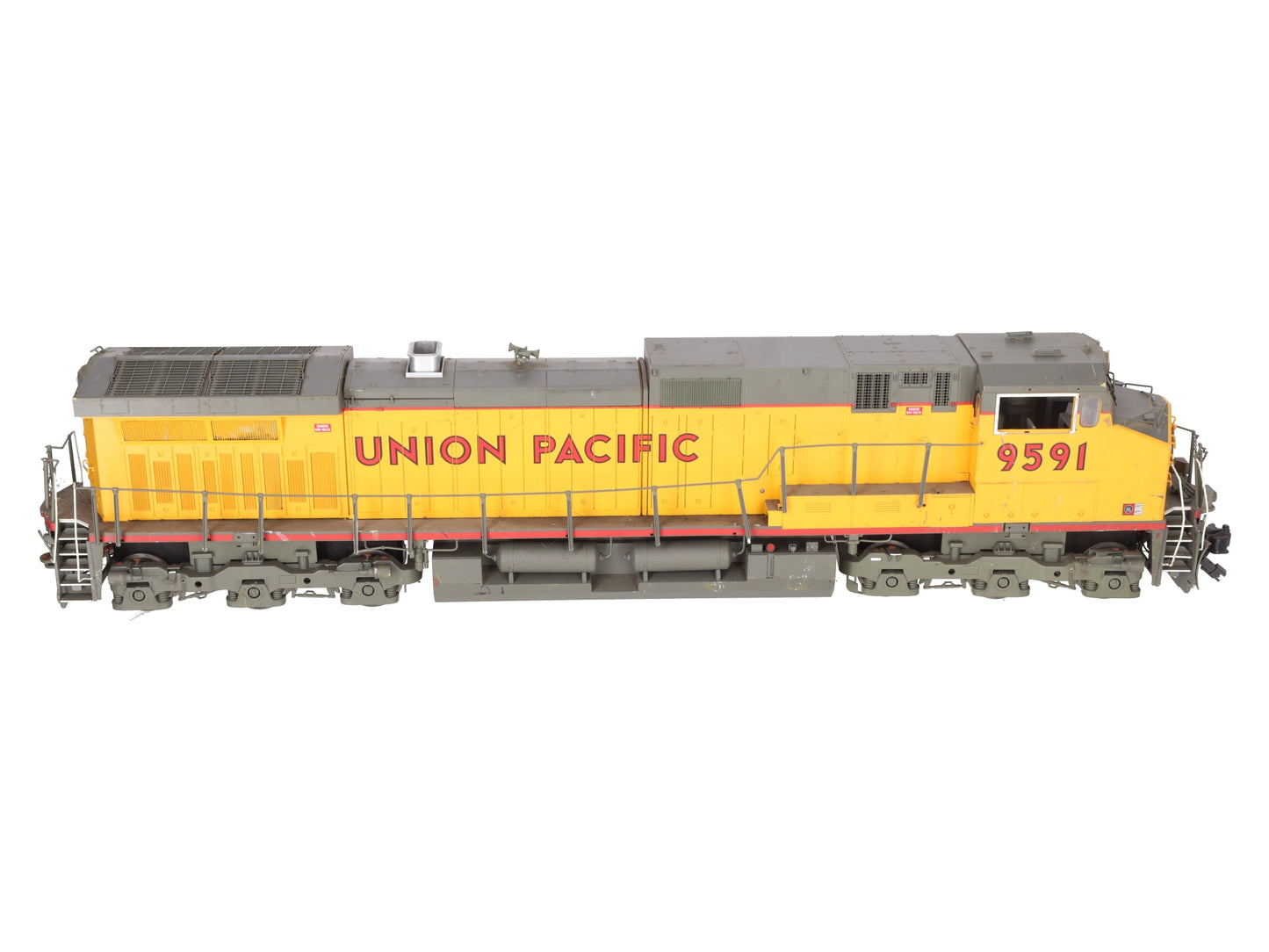 Aristo-Craft 23004 Union Pacific Dash 9-44CW Diesel Locomotive #9591