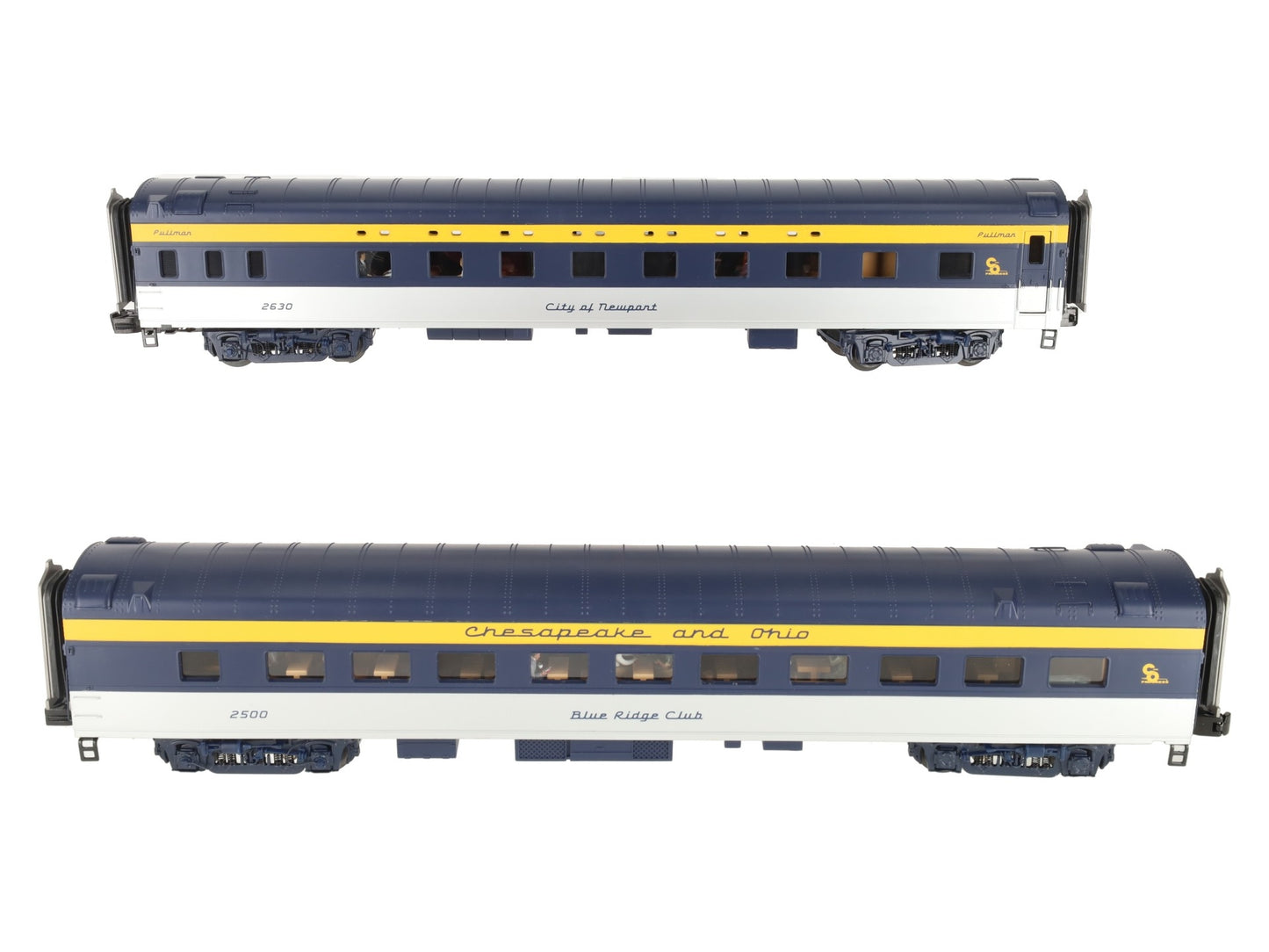 MTH 20-64034 O Gauge Chesapeake & Ohio 70' Streamlined Sleeper/Diner 2-Car Set EX/Box