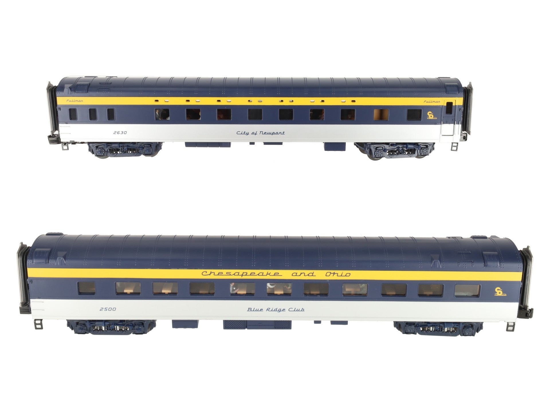 MTH 20-64034 O Gauge Chesapeake & Ohio 70' Streamlined Sleeper/Diner 2-Car Set EX/Box
