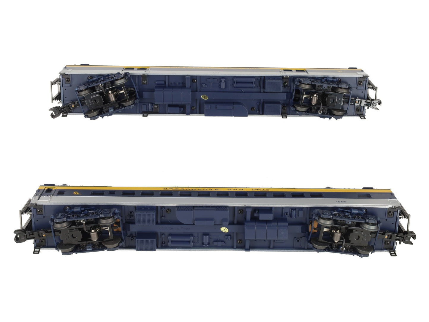 MTH 20-64035 O Gauge Chesapeake & Ohio 70' Streamlined Baggage/Coach 2-Car Set LN/Box