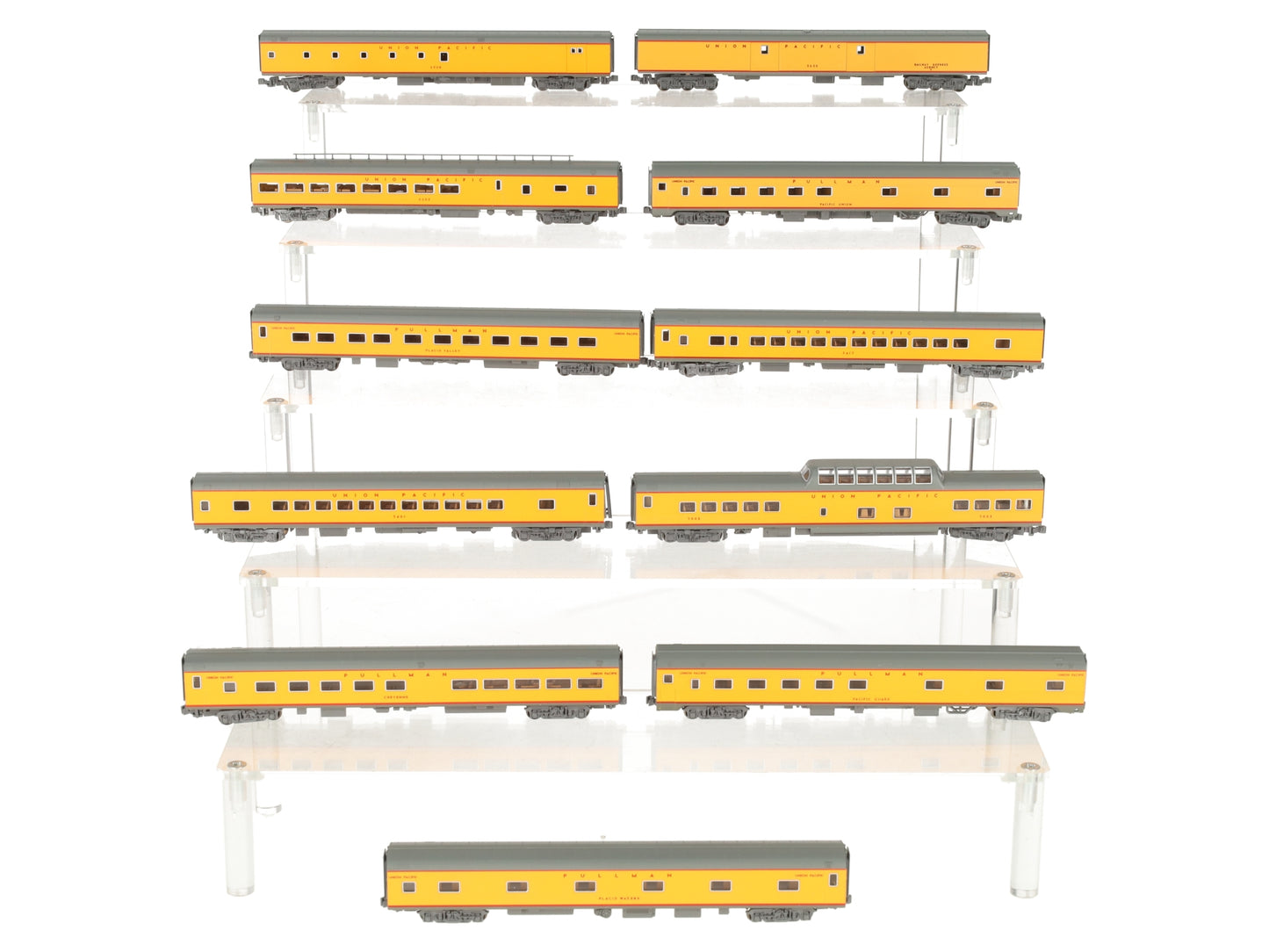 Kato 106-080 N Scale UP "City of Los Angeles" 11 Car Set with Unitrack Display EX/Box