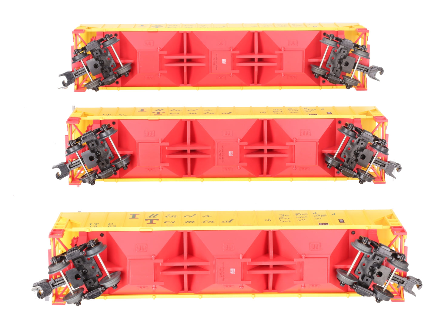 Lionel 2442120 O Gauge Illinois Terminal PS-2CD Covered Hopper 3-Pack LN/Box