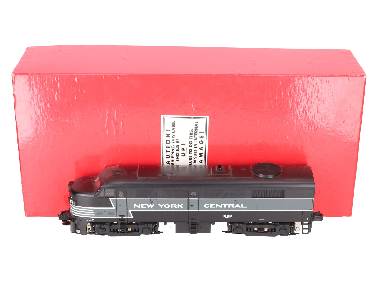 Weaver 6530 O New York Central FA-2 A-Unit Pwd Diesel Locomotive #1088 (3-Rail) EX/Box