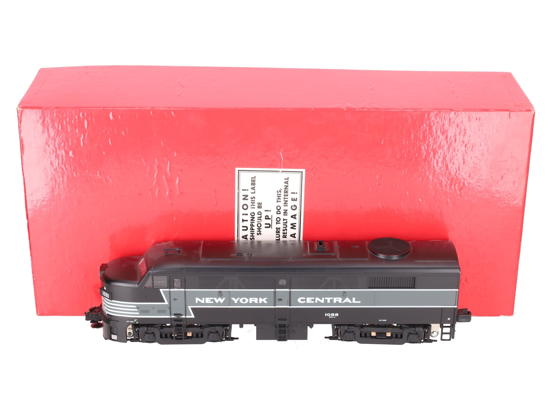 Weaver 6530 O New York Central FA-2 A-Unit Pwd Diesel Locomotive #1088 (3-Rail) EX/Box
