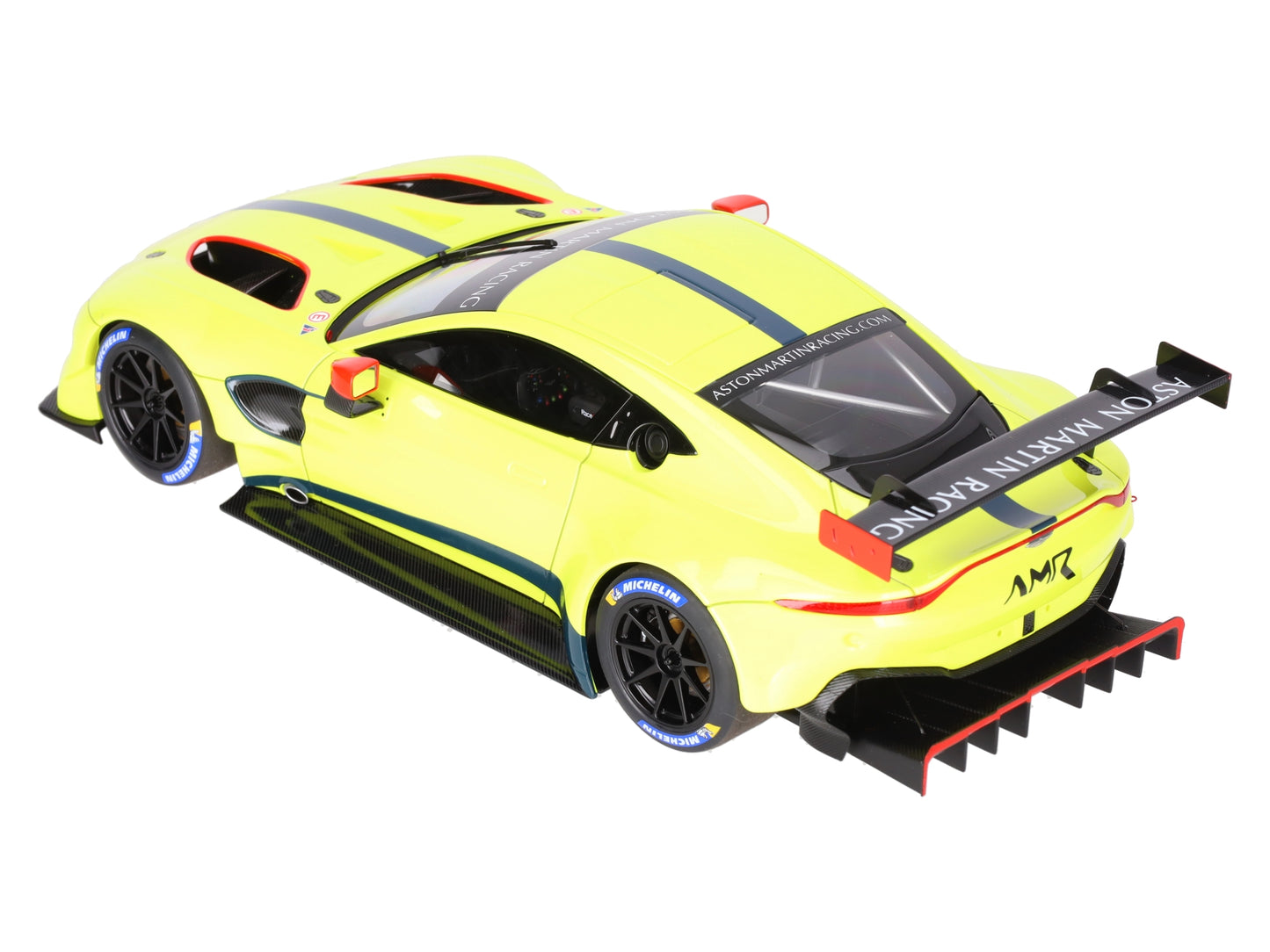 Autoart Ashton Martin Vantage GTE LE Mans Pro 2018 Presentation Car LN/Box