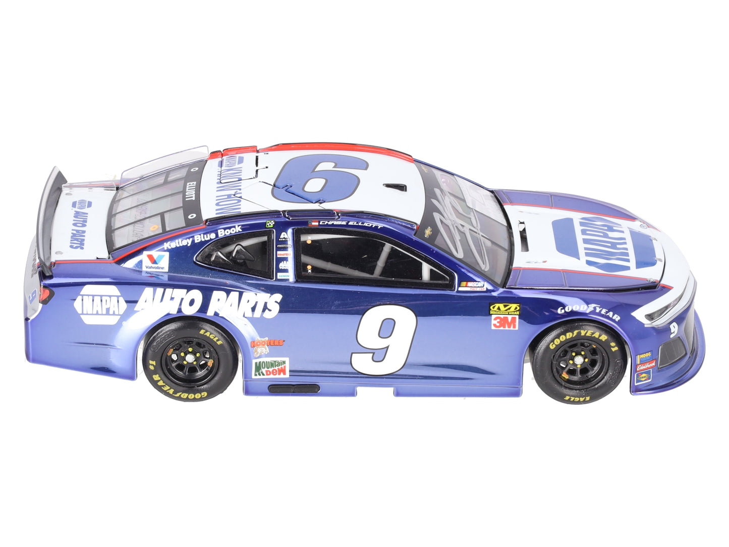Lionel Racing 2019 Color Chrome Chase Elliot NAPA Die-Cast Car #9 LN/Box