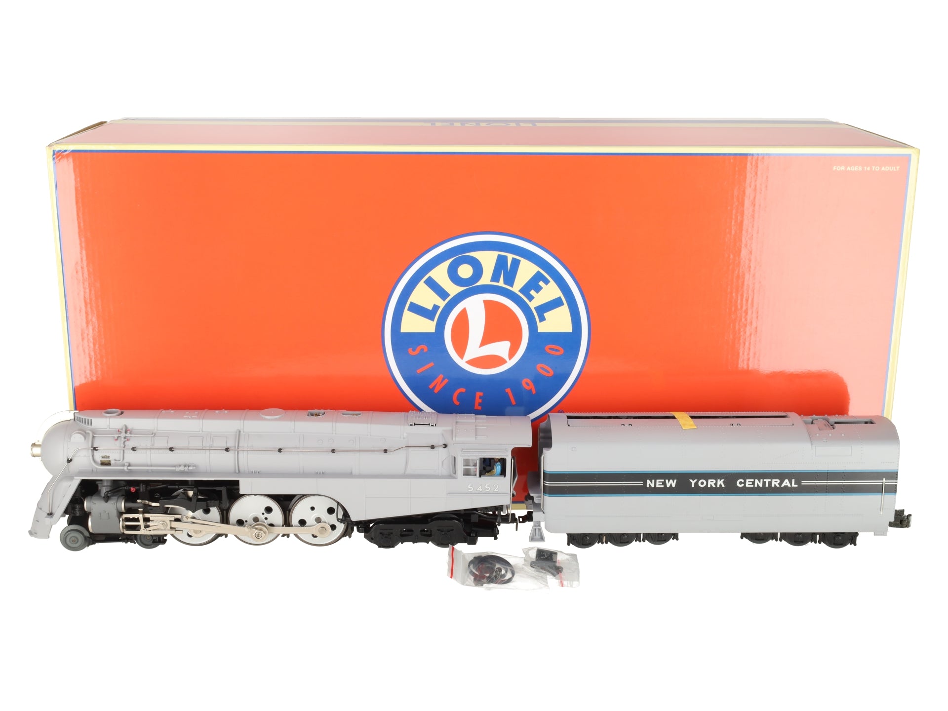 Lionel 2331402 O Gauge NYC Legacy Dreyfuss J3 Hudson Steam Locomotive #5452 EX/Box