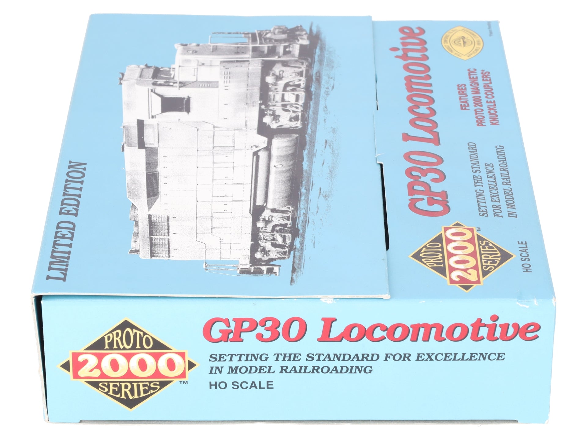 Proto 2000 23081 HO Scale CSX GP30 Diesel Locomotive #4220 LN/Box