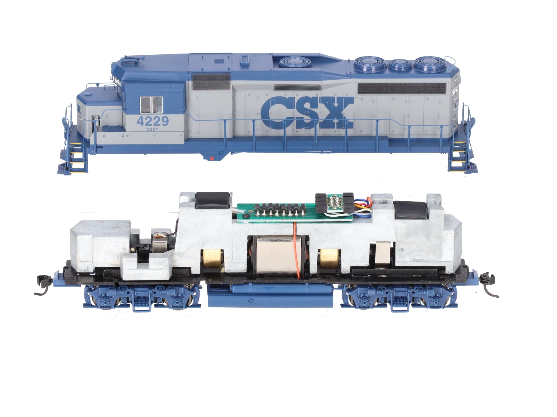 Proto 2000 23082 HO Scale CSX GP30 Powered Diesel Locomotive #4229 LN/Box