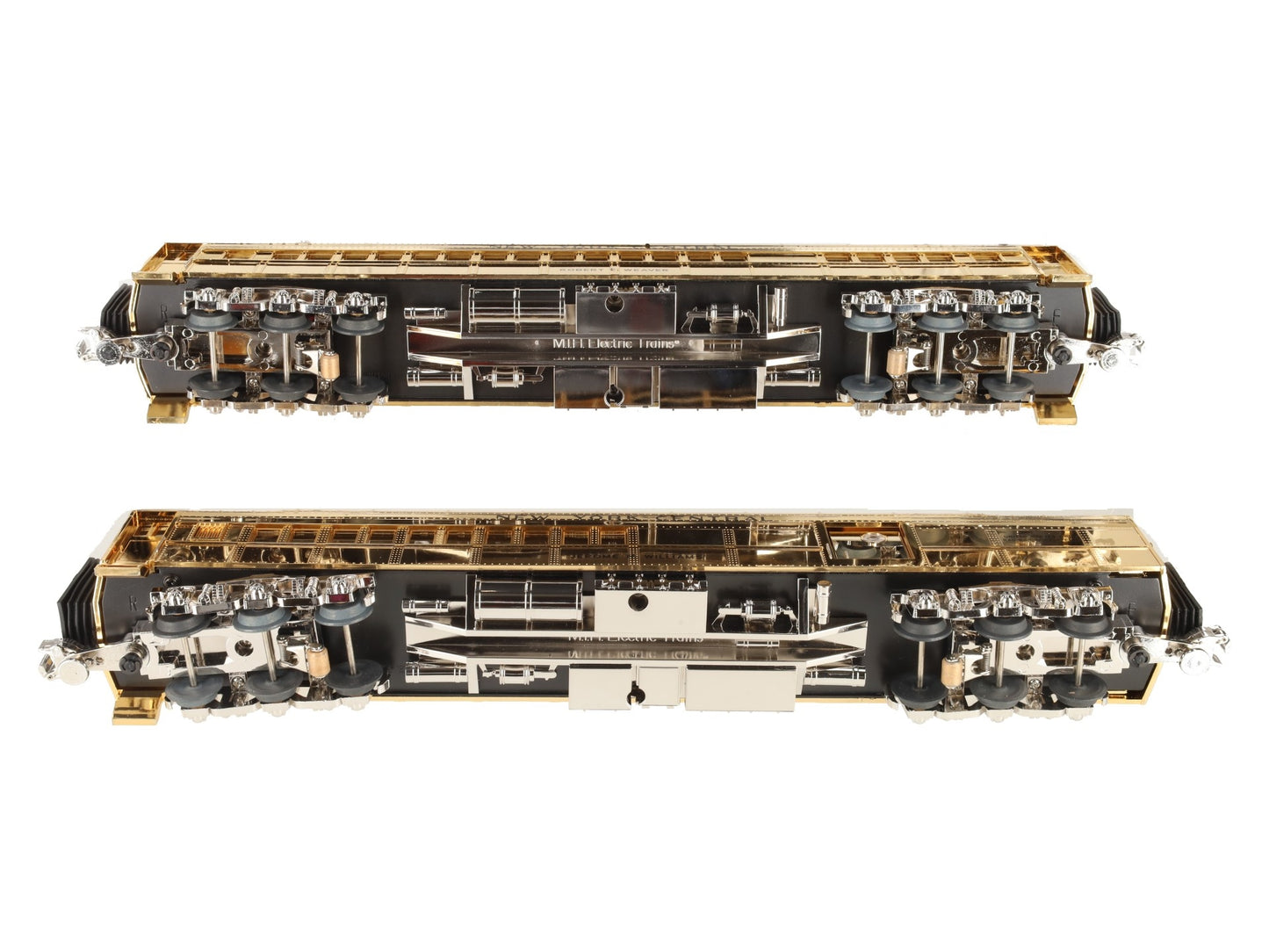 MTH 20-4129 NYC Gold Plated 70' Madison Combine/Diner Passenger Cars (Set of 2) EX/Box