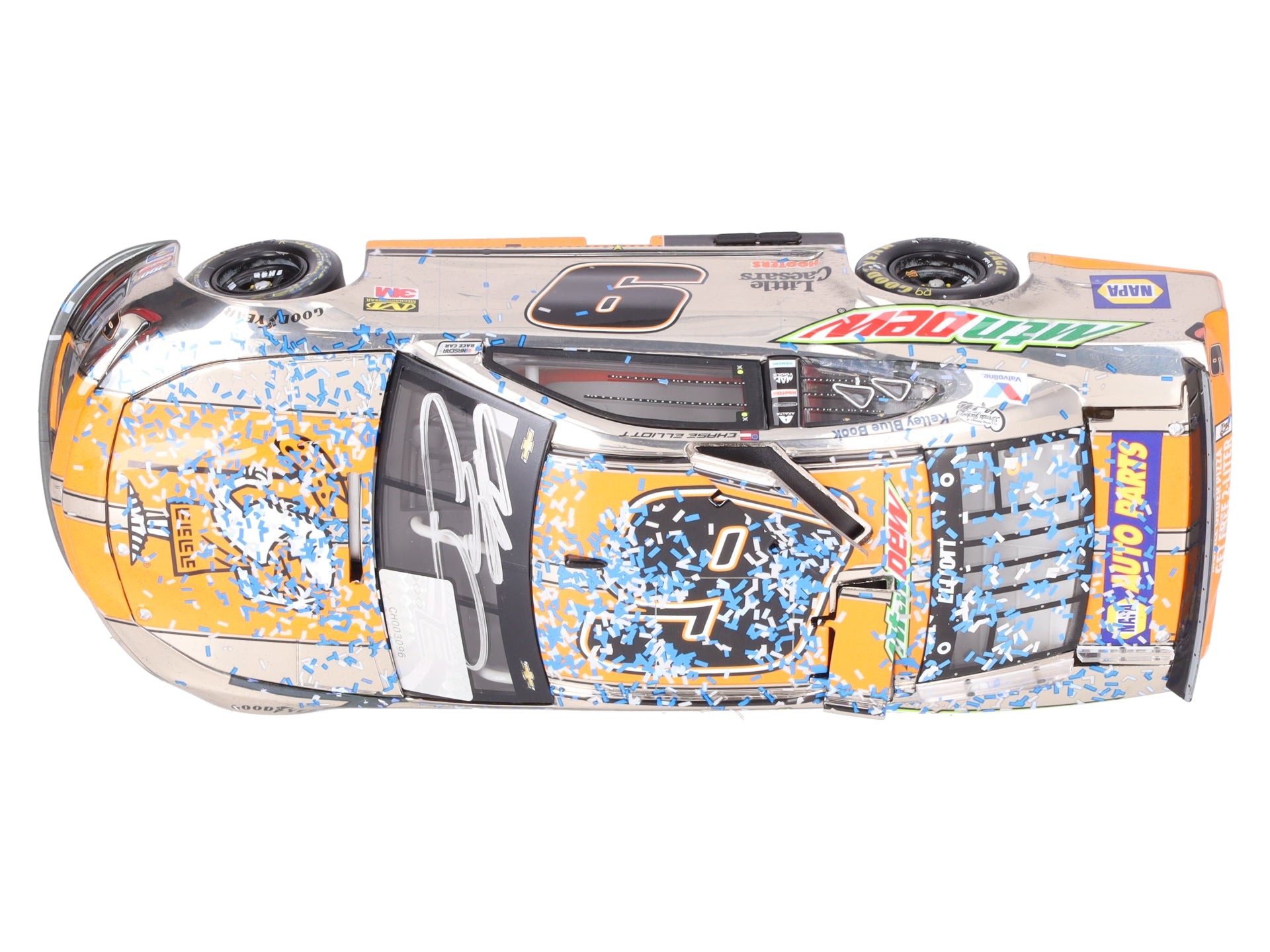 Lionel 1:24 Chase Elliott Talladega Win 2019 Camaro Autograph Chrome Edition #9 LN/Box