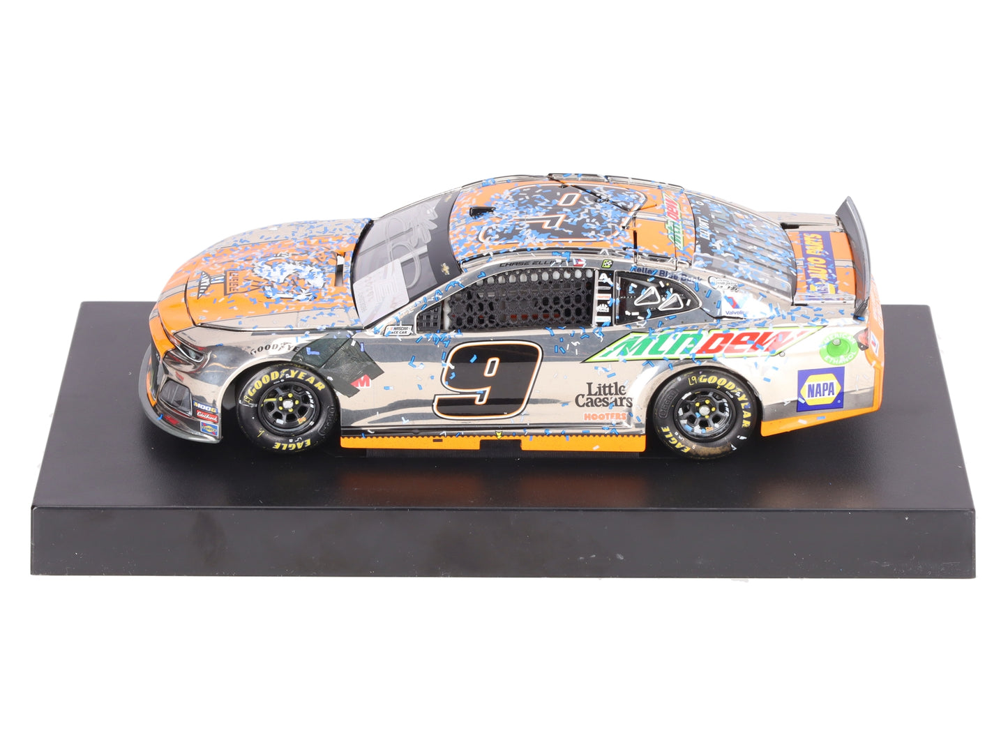 Lionel 1:24 Chase Elliott Talladega Win 2019 Camaro Autograph Chrome Edition #9 LN/Box