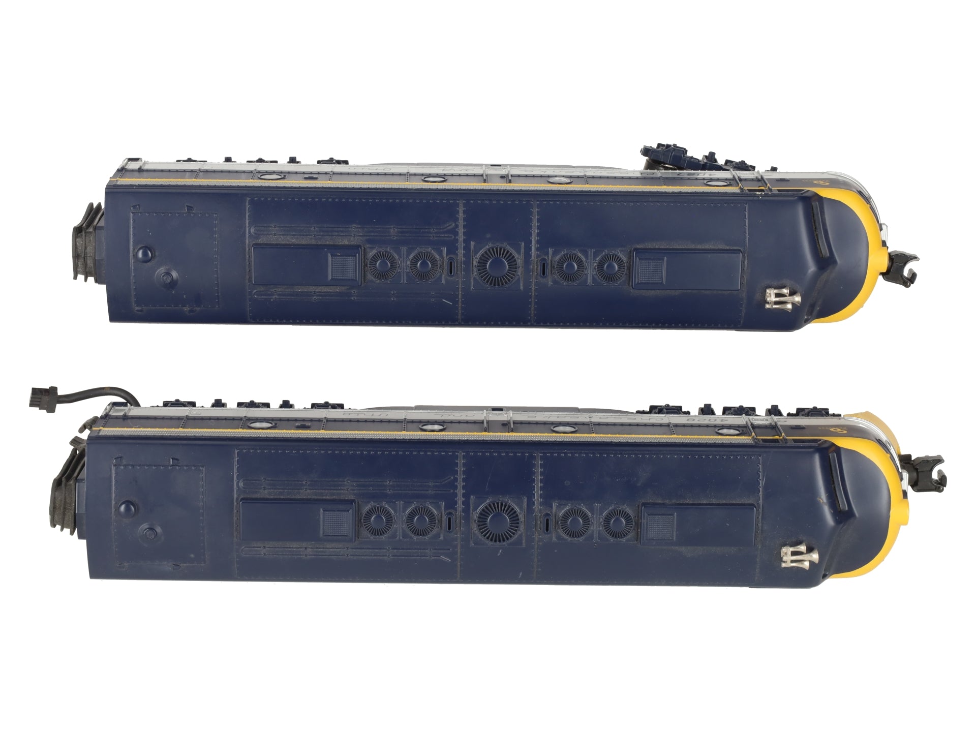 MTH 30-2272-1 C&O E-8 AA Diesel Engine Set w/Proto-Sound 2.0 #4027/4028 EX/Box