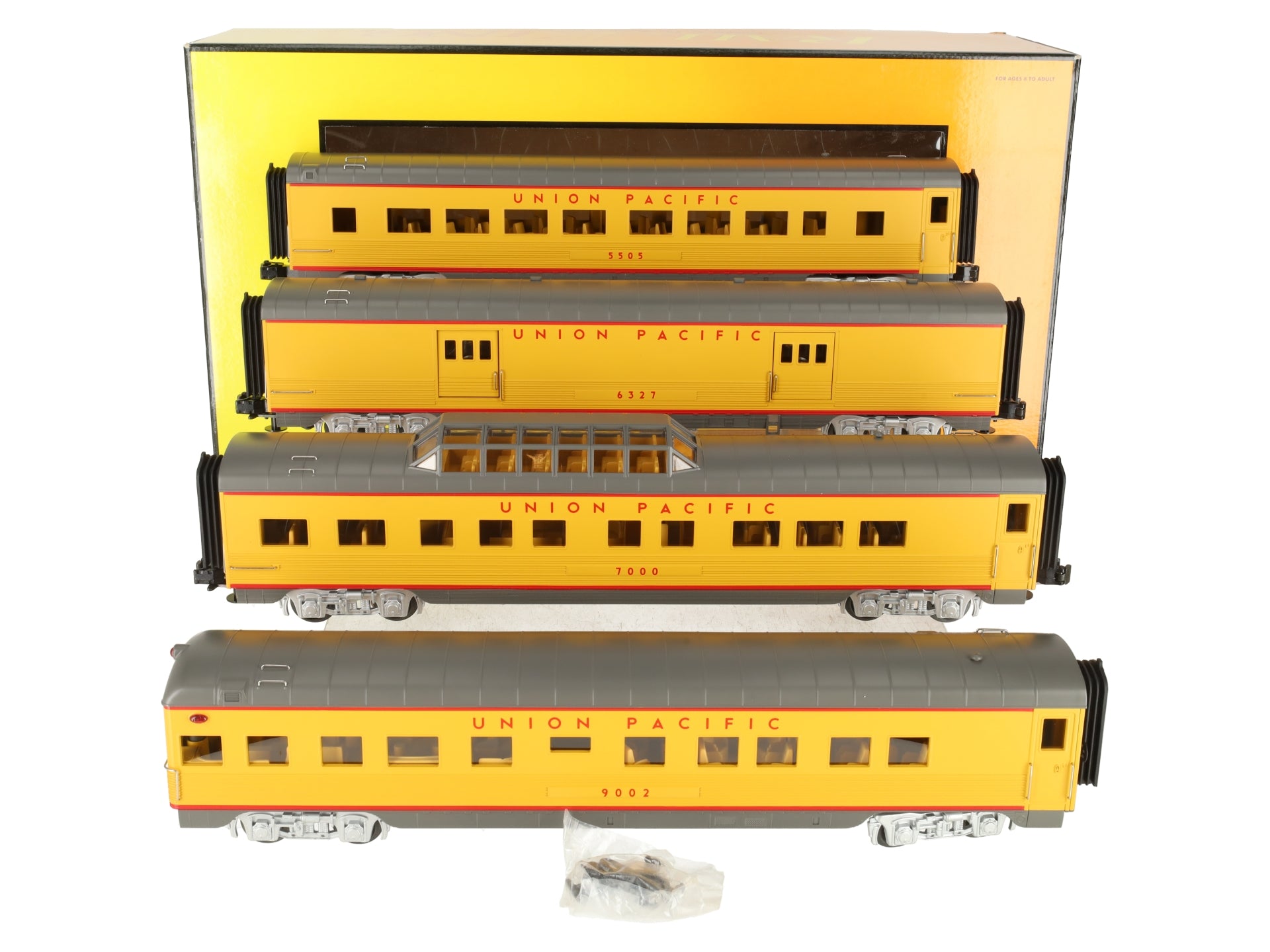 MTH 30-6737 O Union Pacific 60' Streamlined ABS Passenger Car Set (Set of 4) LN/Box