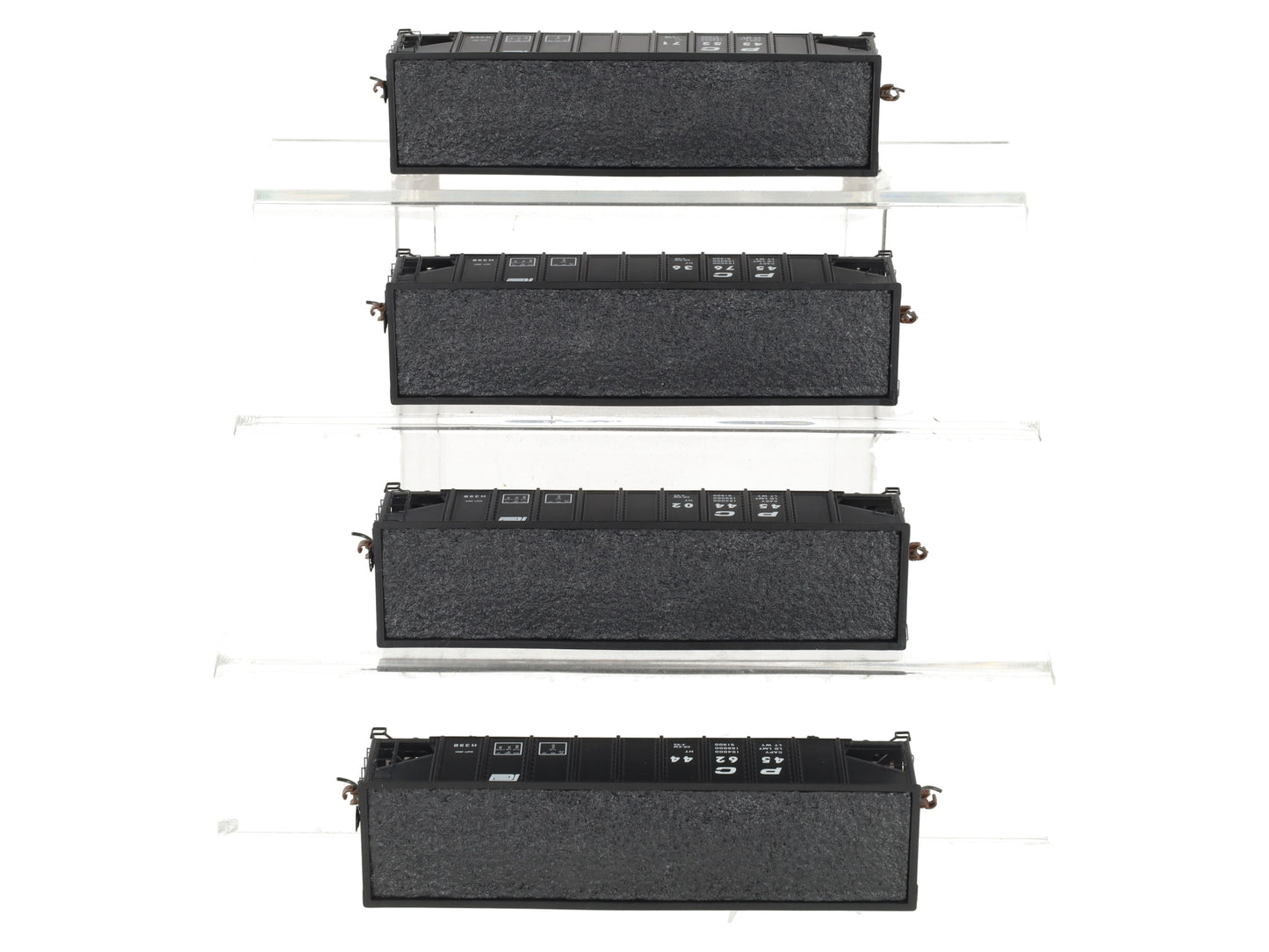 Athearn 70272 HO Penn Central 40' 3-Bay Ribbed Hopper with Load #2 (Pack of 4)