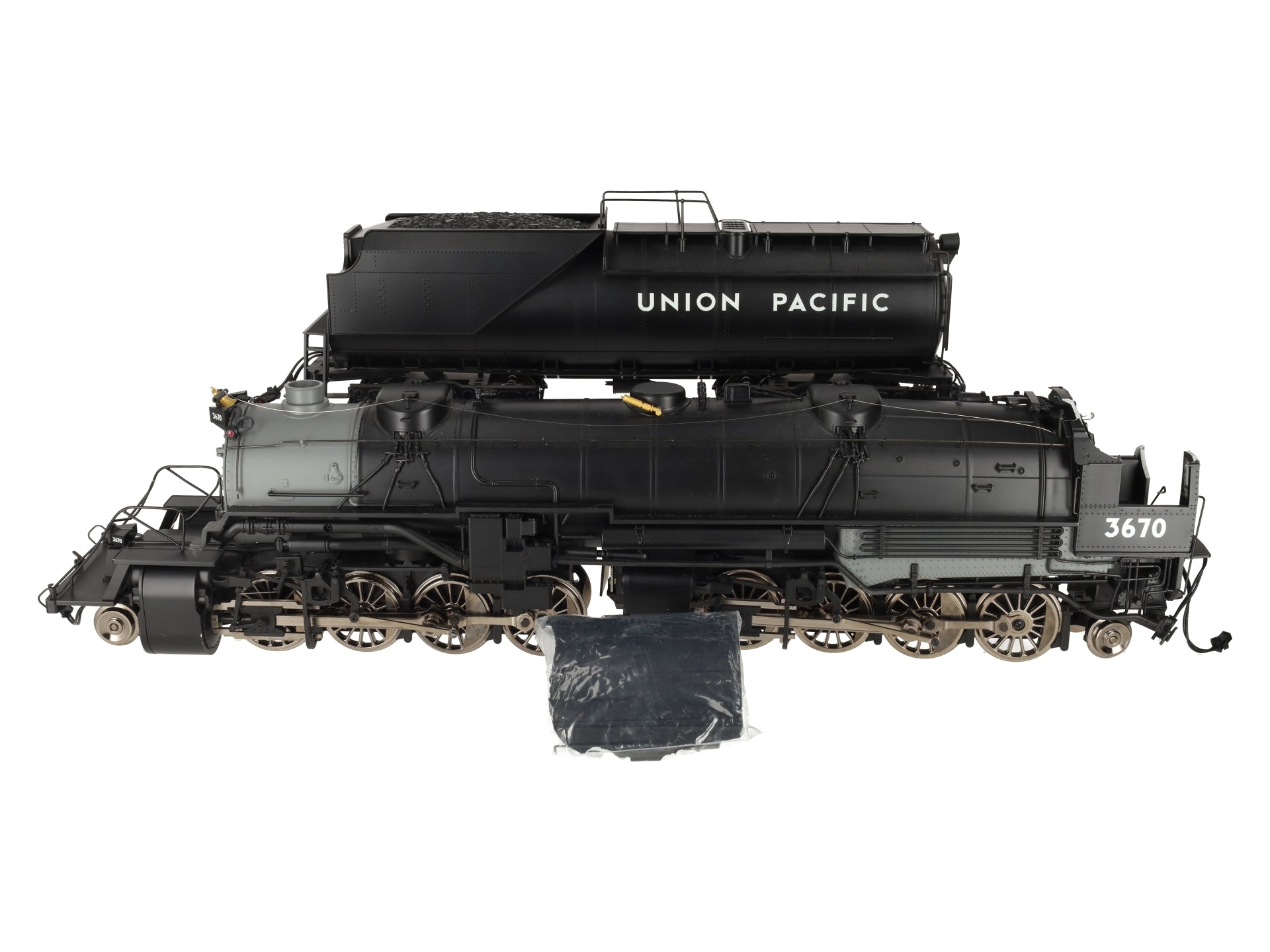 Aristo-Craft 21603 Union Pacific 2-8-8-2 Mallet Steam Loco. W/ Tender