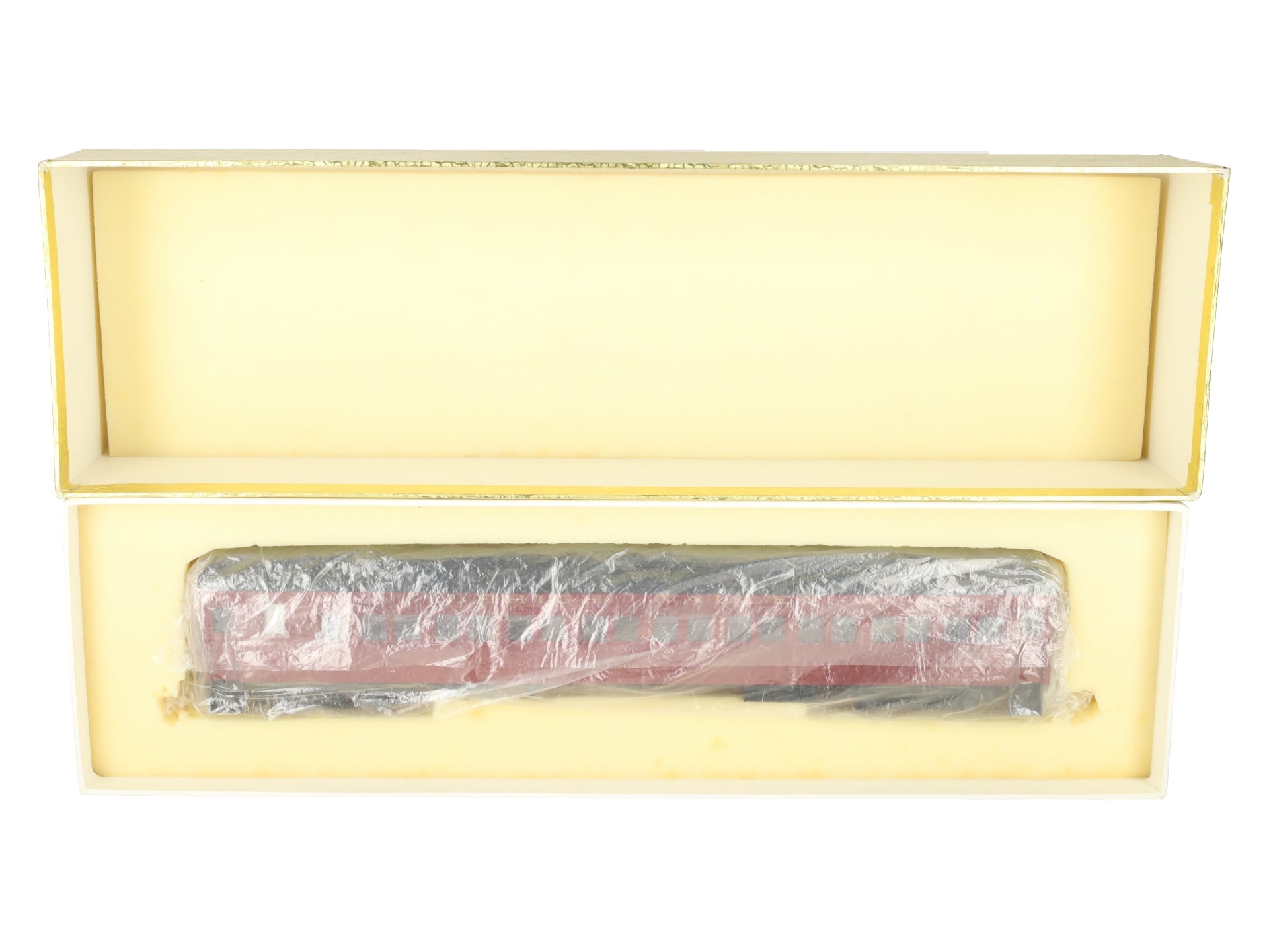 Oriental Limited 746 O Custom LV HW Empire Builder 2nd Class Coach -2 Rail LN/Box