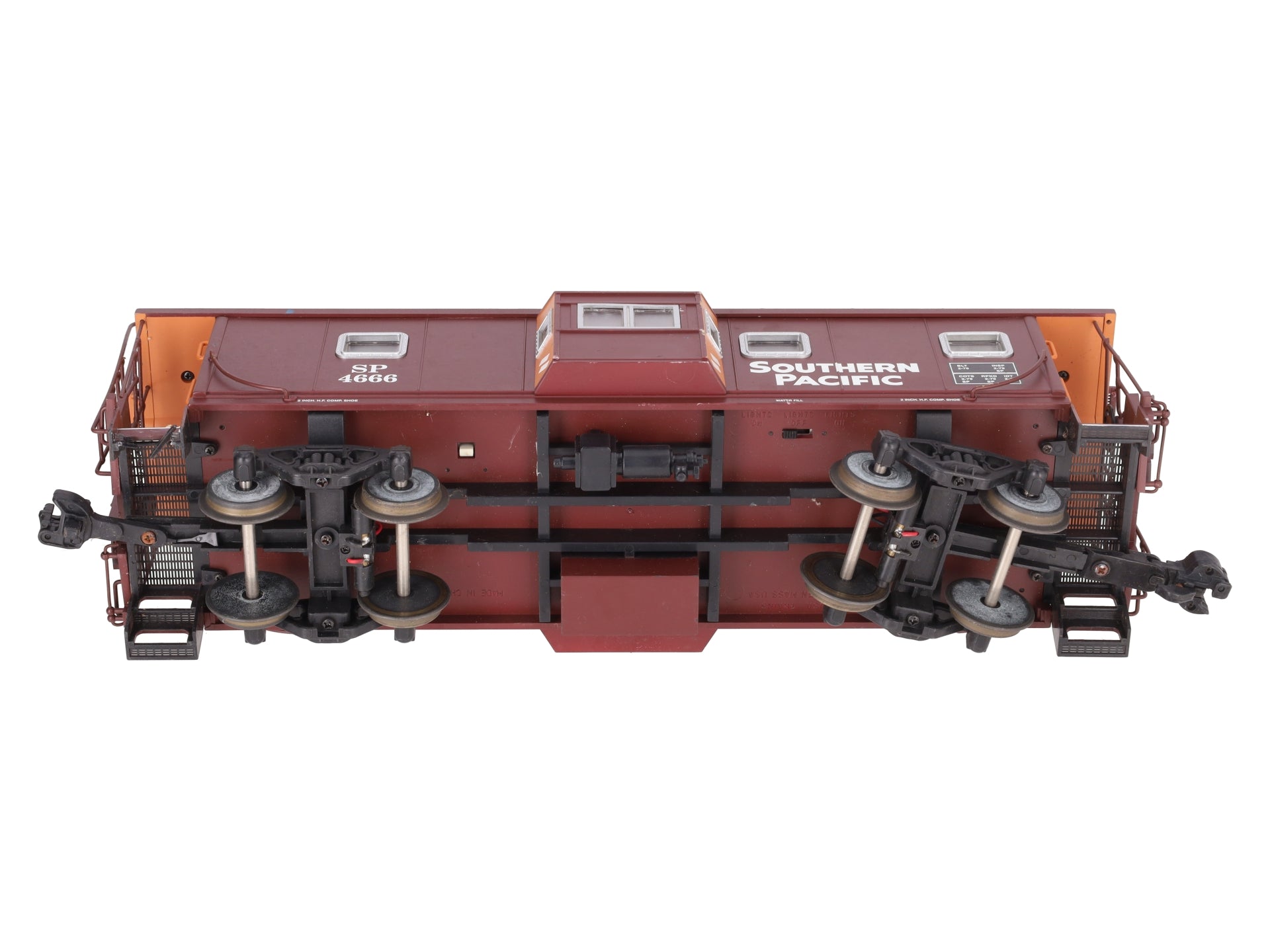 USA Trains R12052 G Southern Pacific Illuminated Bay Window Caboose VG