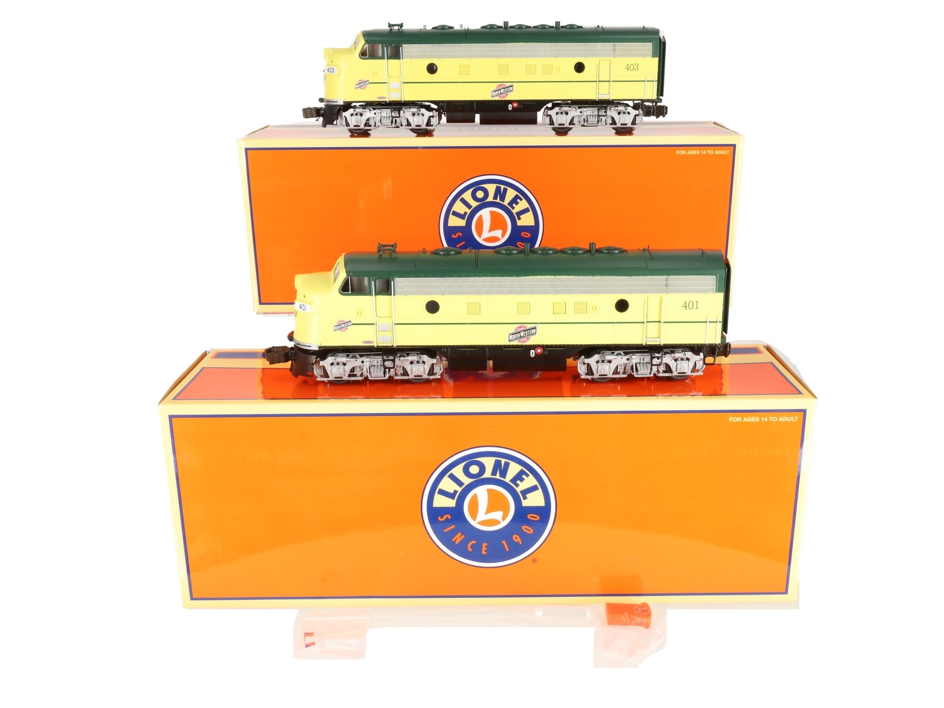 Lionel 6-38754 O C&NW Legacy F-7 AA Diesel Locomotive Set #401/#403 LN/Box