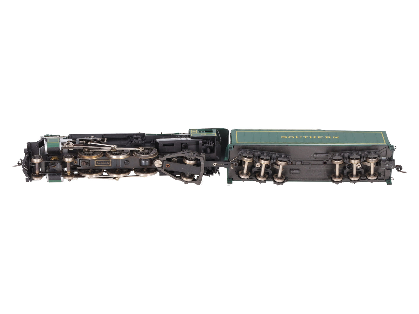 AHM 5087-12 HO Scale Southern 4-6-2 Steam Locomotive & Tender #1401 EX/Box