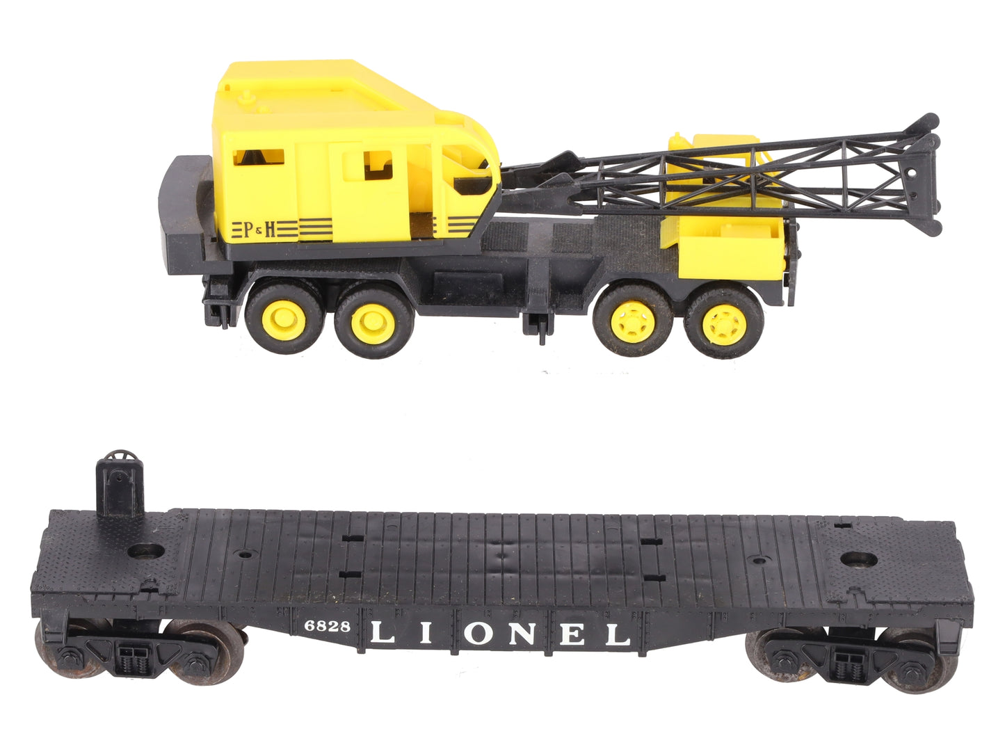 Lionel 6828 Vintage O Flatcar with P&H Harnischfeger Truck Crane EX/Box
