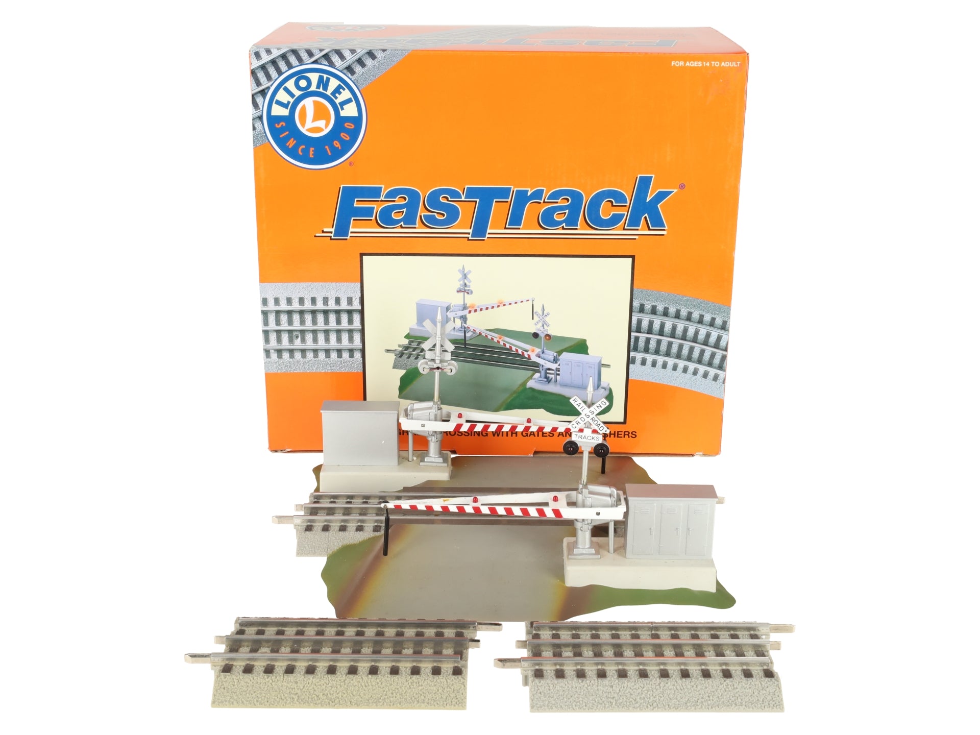 Lionel 6-12062 O Grade Crossing With Gates & Flashers EX/Box
