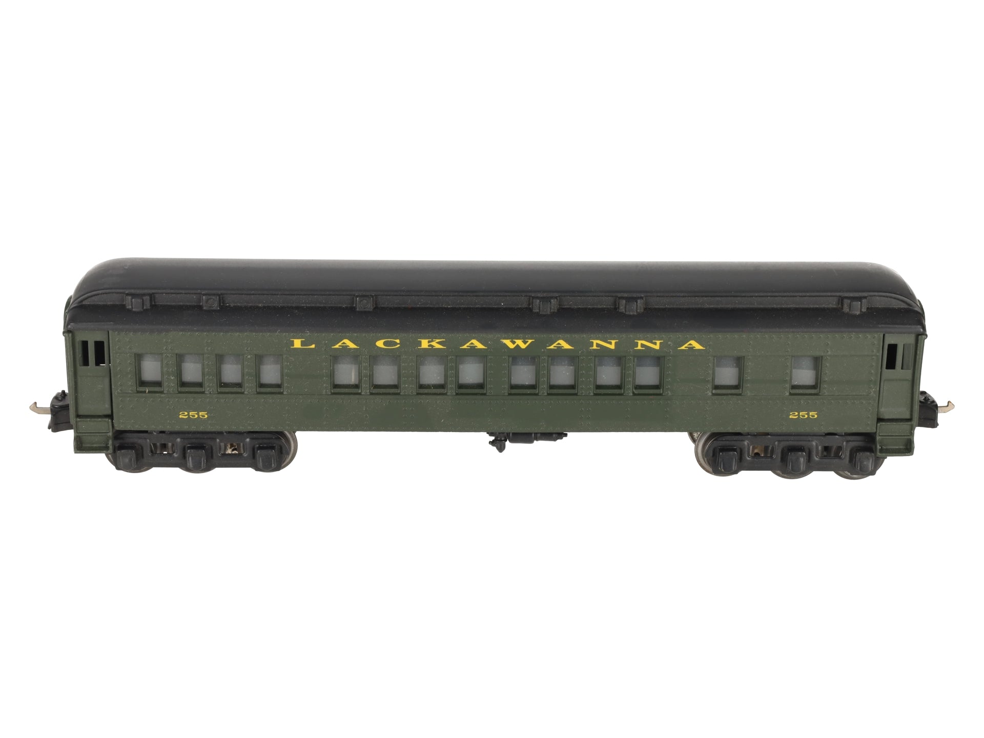 Lionel 2627 Vintage O Lionel Line Madison Heavyweight Passenger Car -Repainted