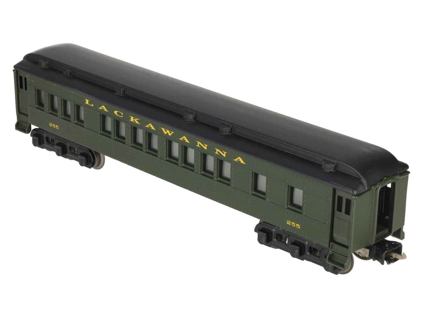 Lionel 2627 Vintage O Lionel Line Madison Heavyweight Passenger Car -Repainted