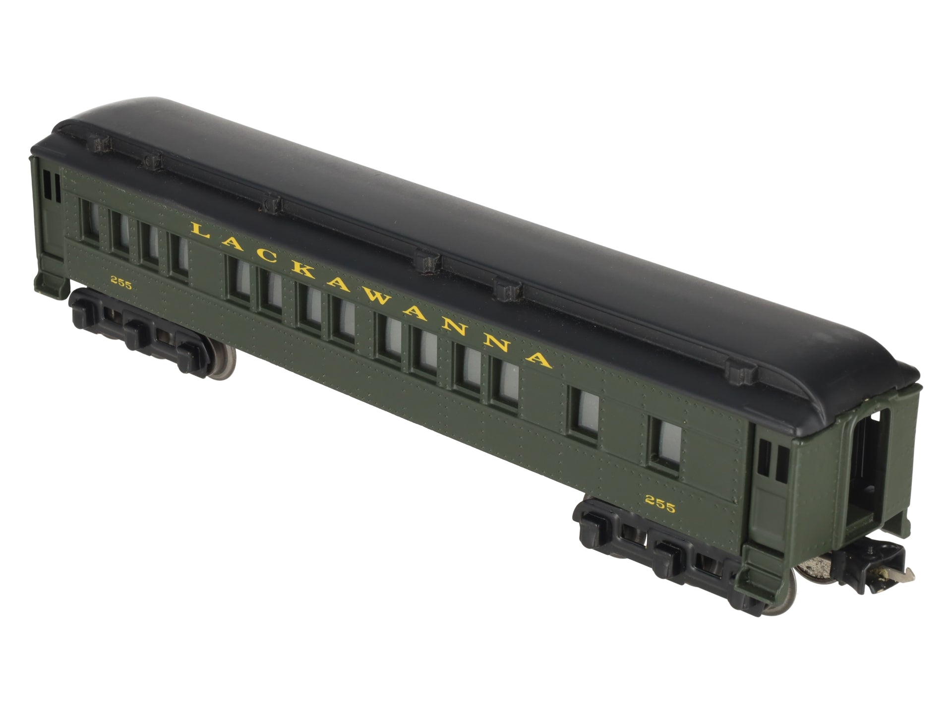 Lionel 2627 Vintage O Lionel Line Madison Heavyweight Passenger Car -Repainted