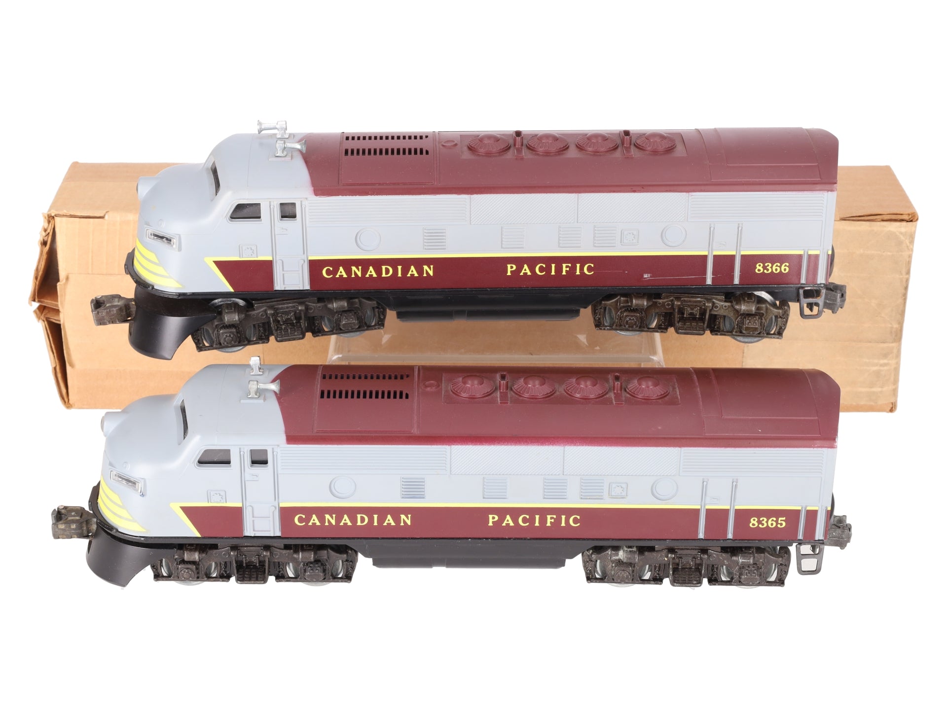Lionel 6-8365/6-8366 O Gauge MPC Canadian Pacific F3 AA Diesel Set EX
