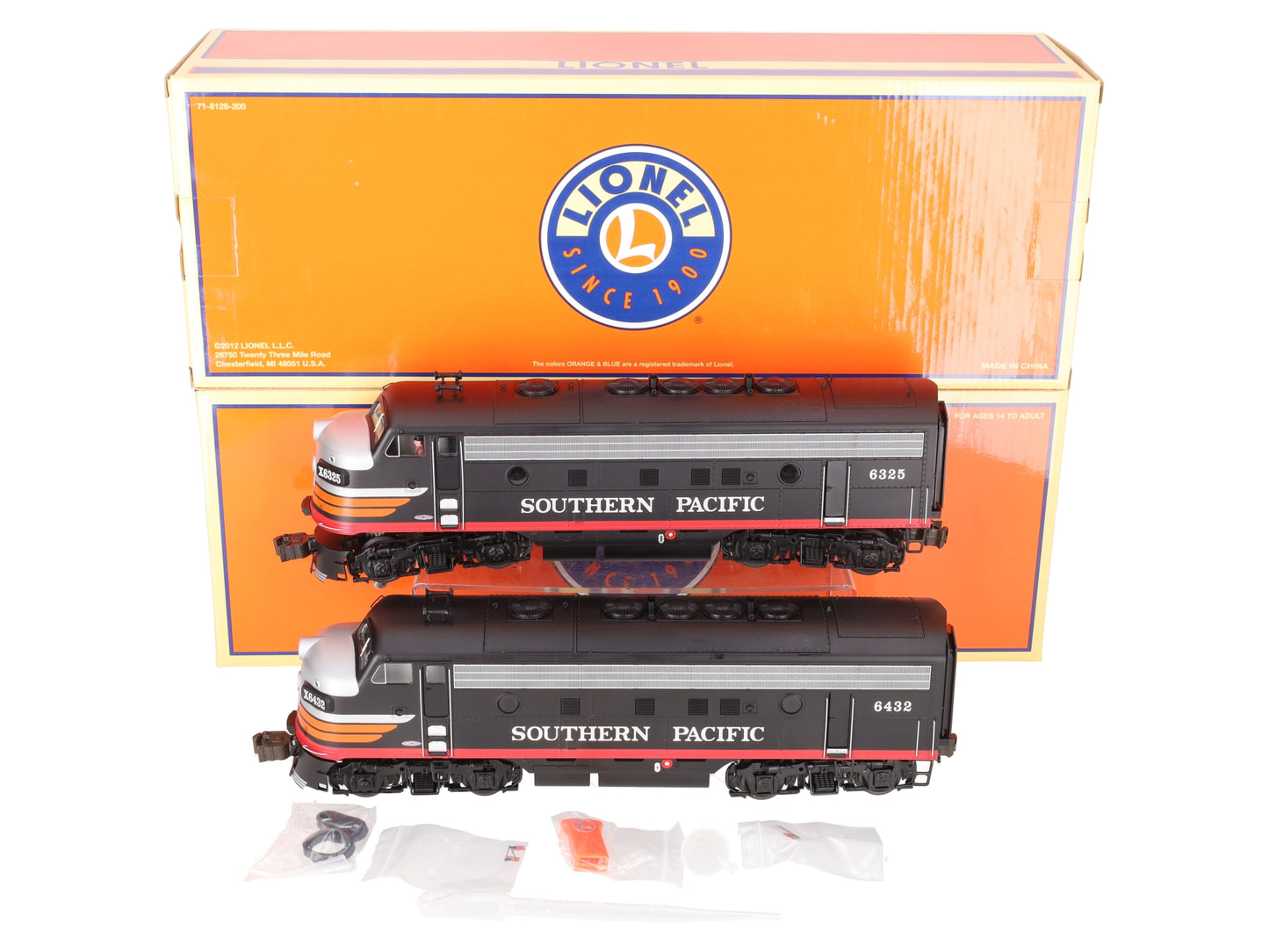 Lionel 6-38757 O Southern Pacific F7 AA Legacy Diesel Locomotive Set #6325/6432 EX/Box