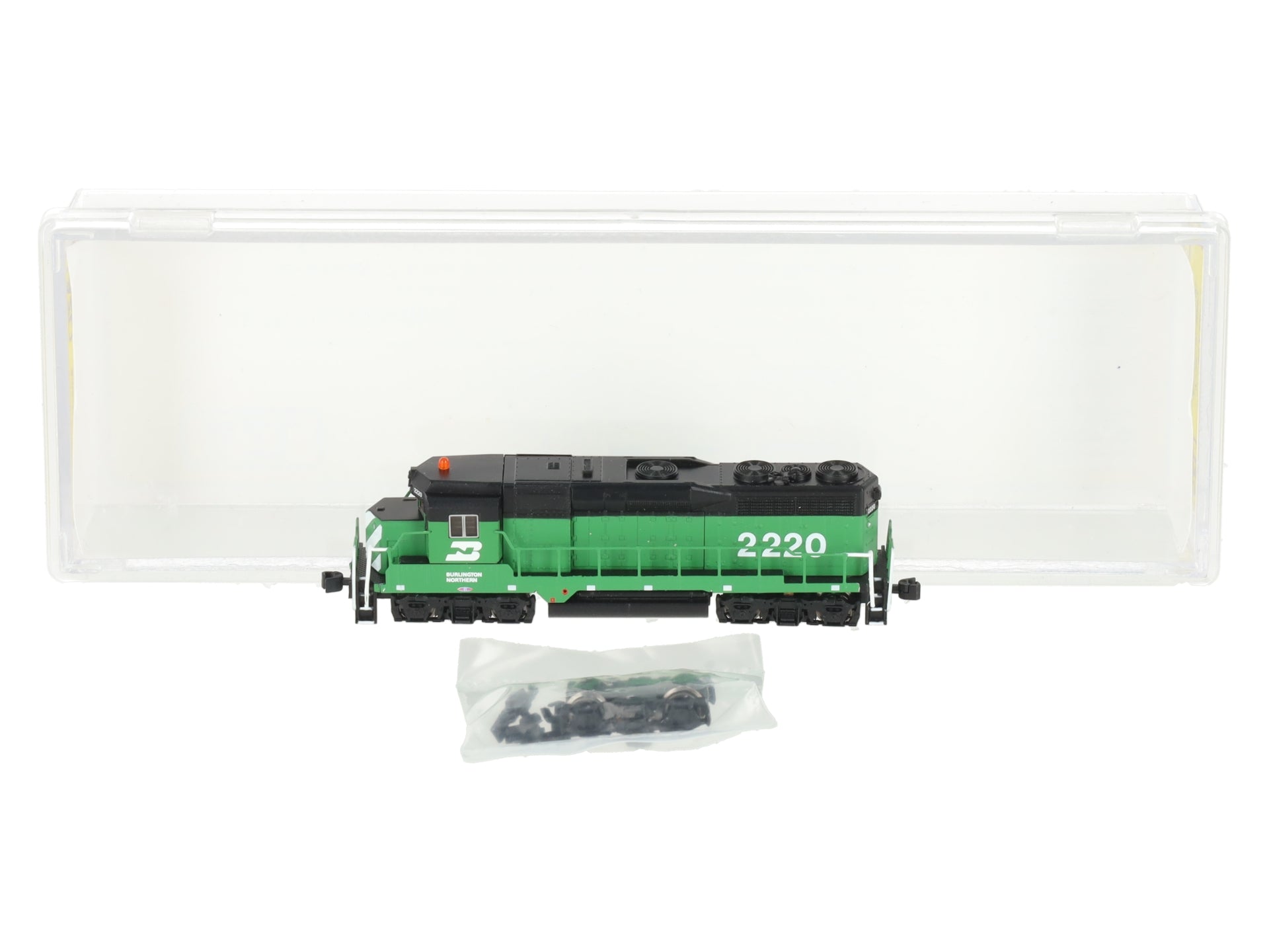 American Z-Line 62102-2 Z Scale BN GP30 Diesel Locomotive #2220 LN/Box