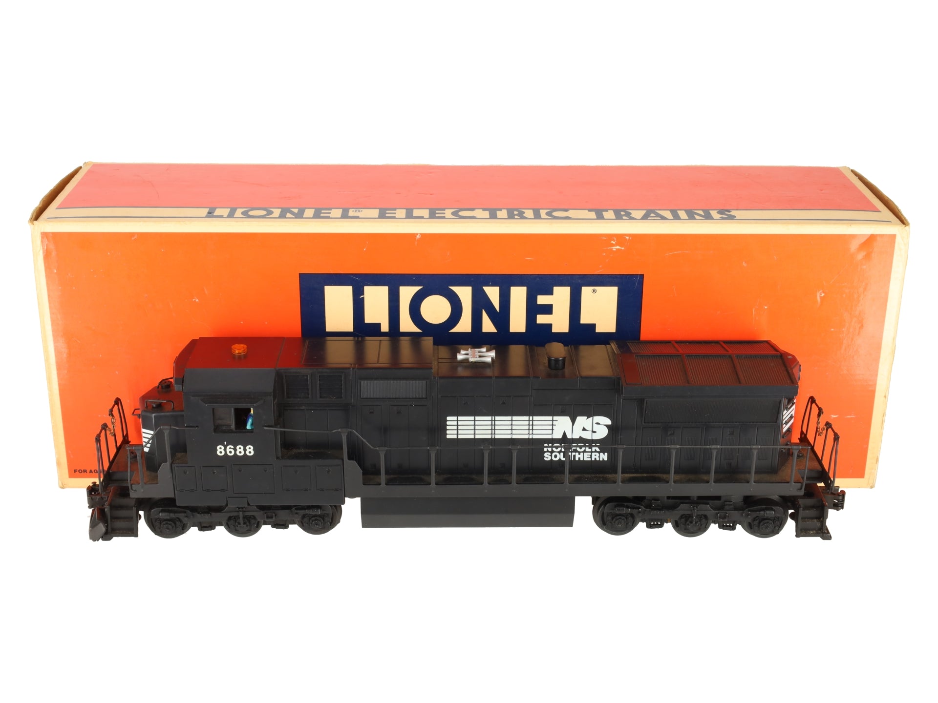 Lionel 6-18213 O Gauge Norfolk Southern Dash 8 40-C Diesel Locomotive #8688 VG/Box