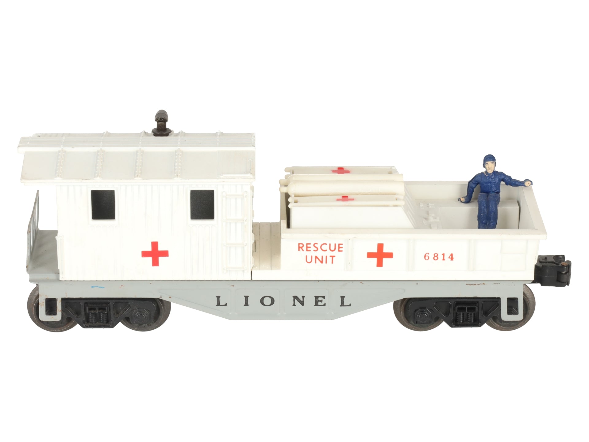 Lionel 6814 Vintage O Gauge Postwar First Aid Medical Caboose with Accessories VG