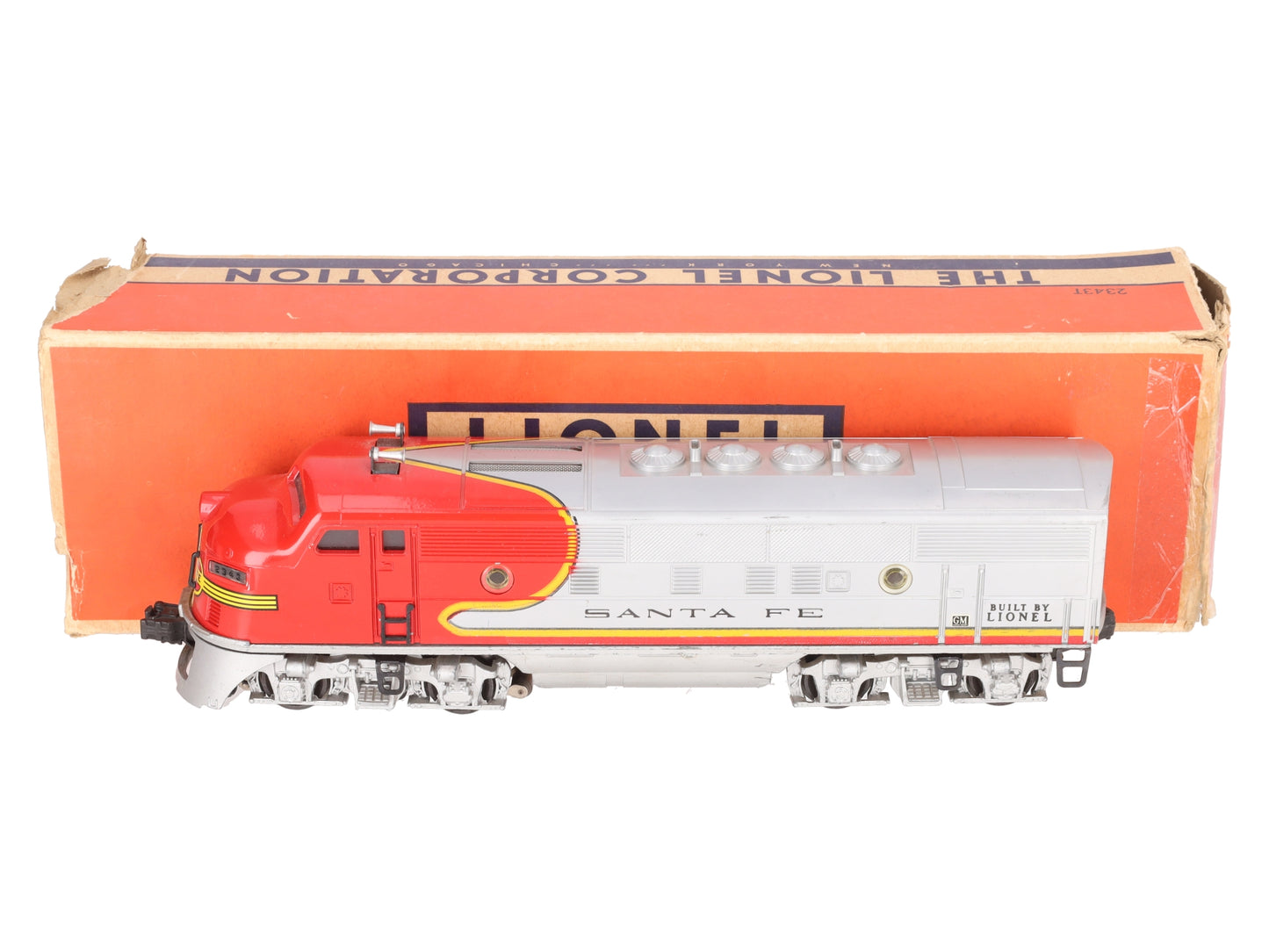 Lionel 2343T Vintage O Santa Fe F3 A Non-Powered Dummy Diesel Locomotive/Box