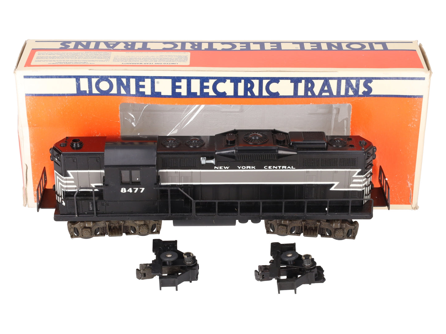Lionel 6-8477 O Gauge New York Central GP9 Powered Diesel Engine #8477 with Horn VG/Box
