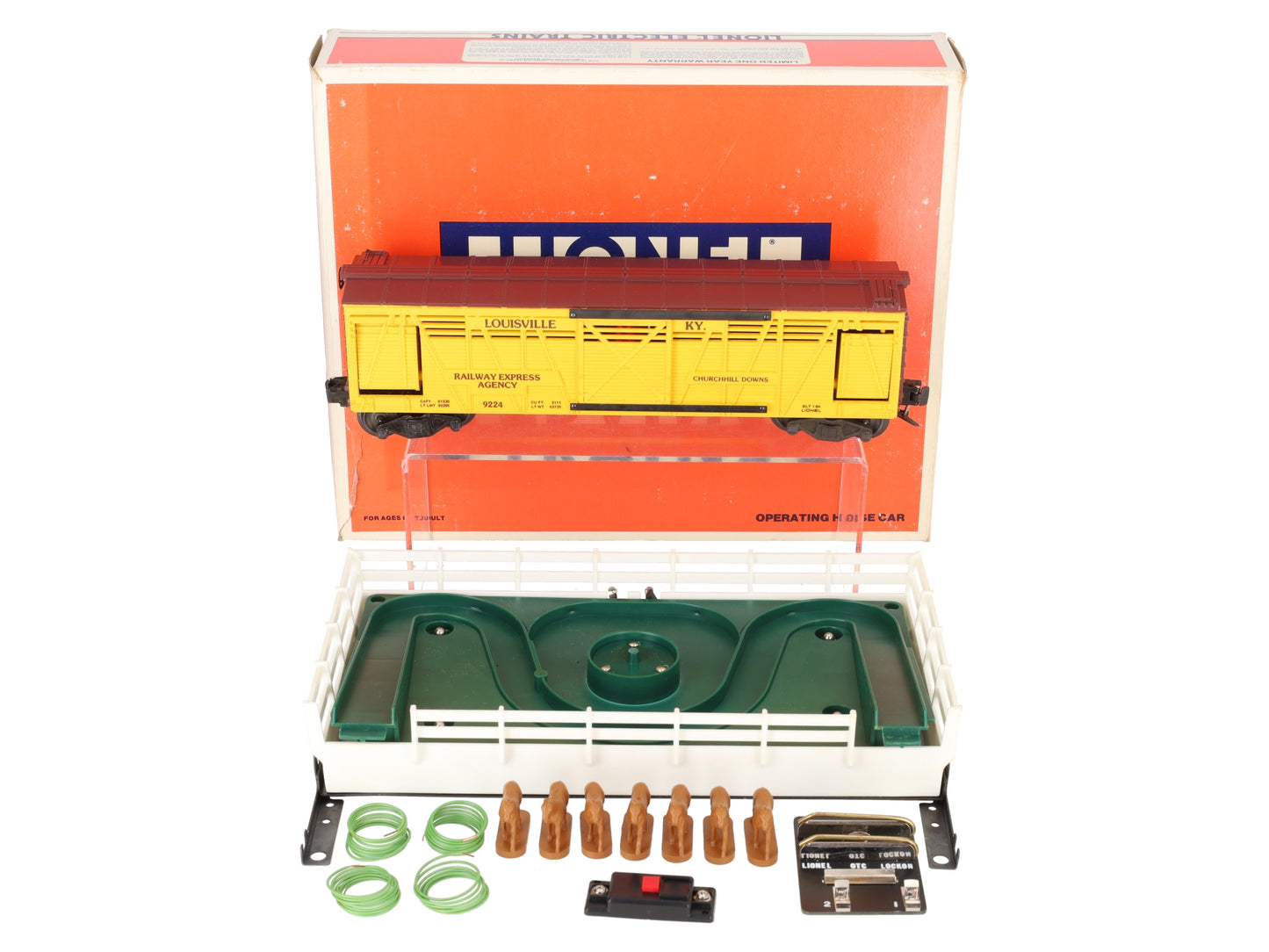 Lionel 6-9224 O Gauge Churchill Downs Operating Horse Car Set EX/Box