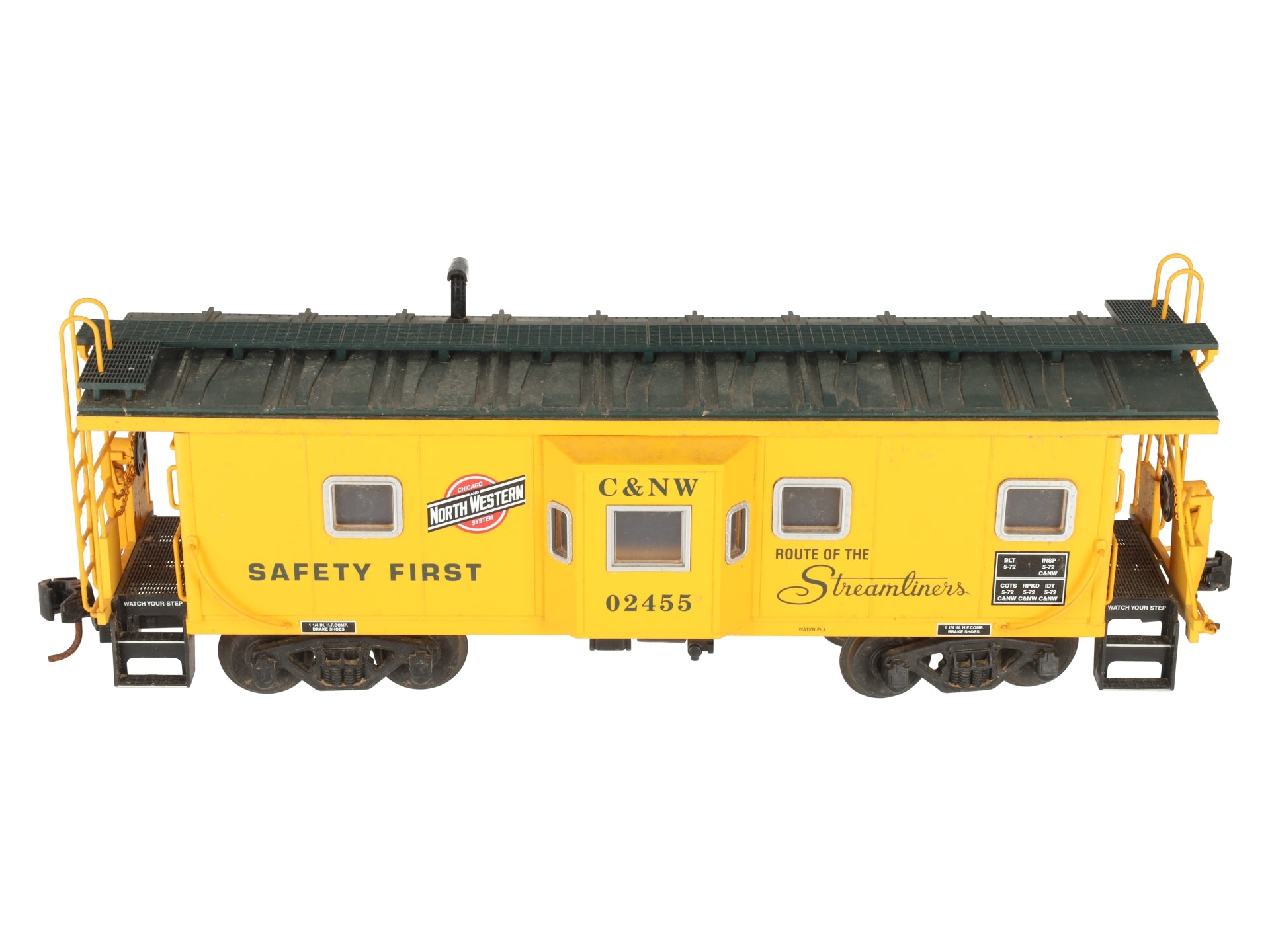 USA Trains 12055 G Chicago & Northwestern Bay Window Caboose #02455 VG