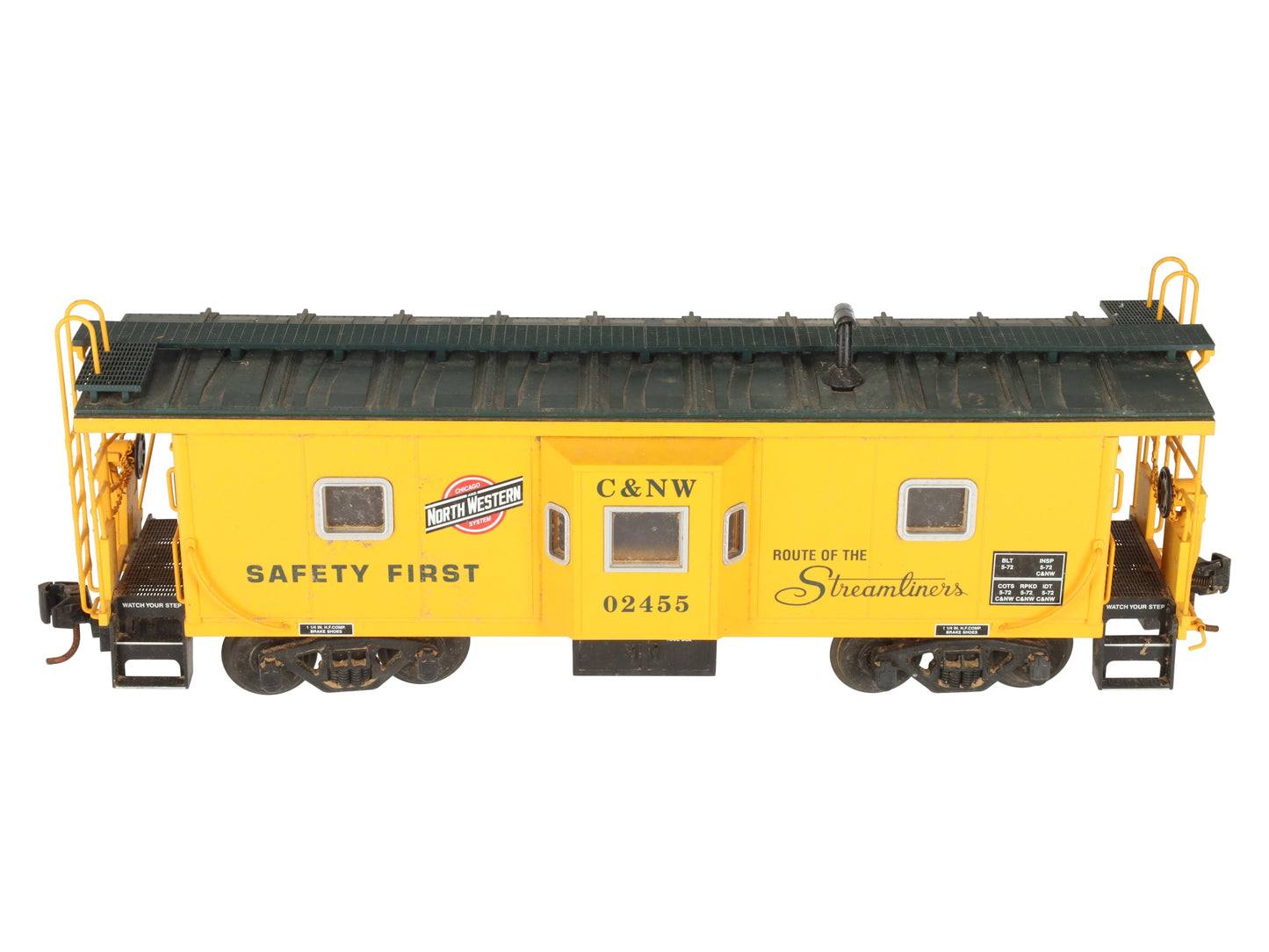 USA Trains 12055 G Chicago & Northwestern Bay Window Caboose #02455 VG