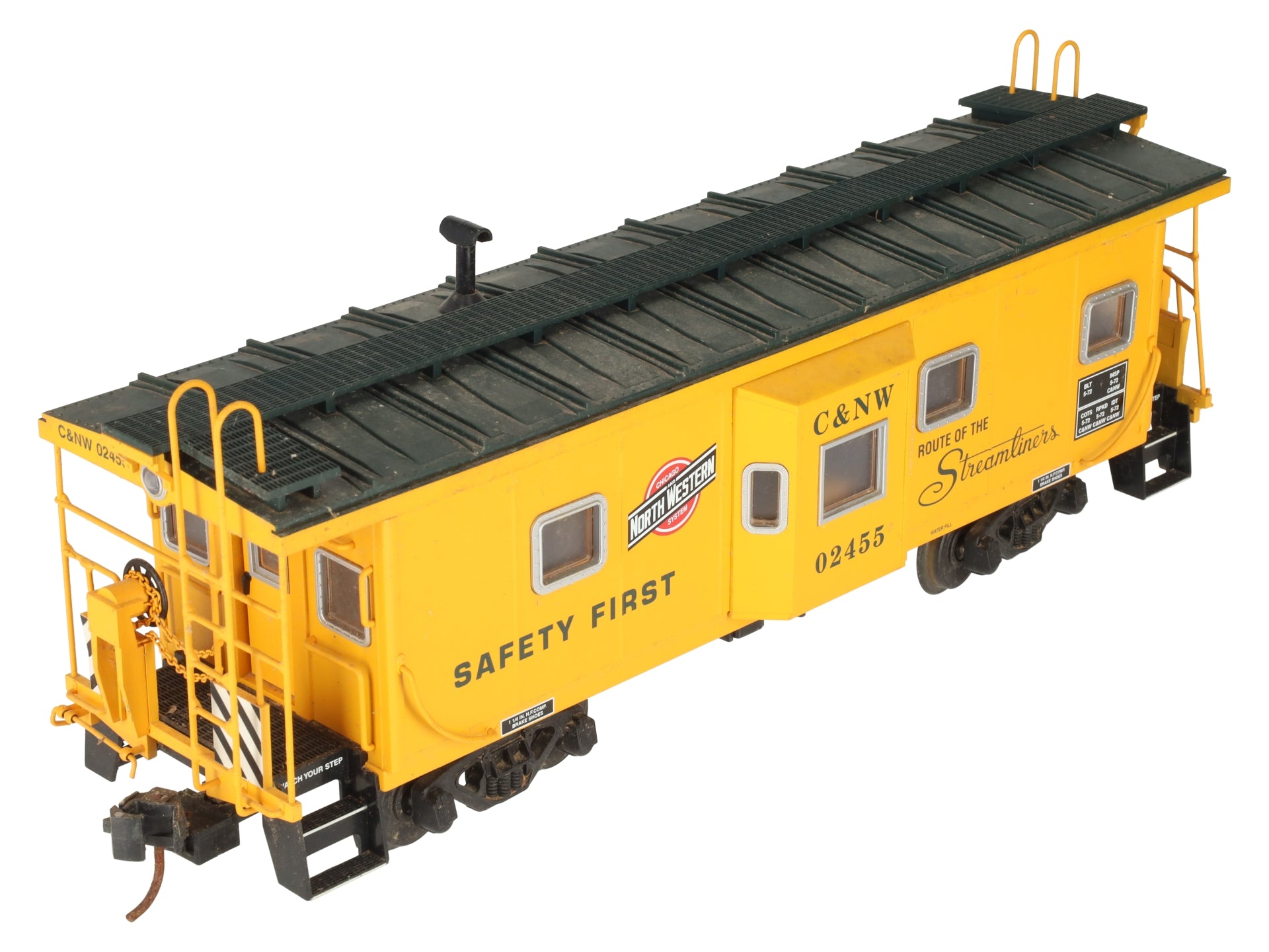 USA Trains 12055 G Chicago & Northwestern Bay Window Caboose #02455 VG