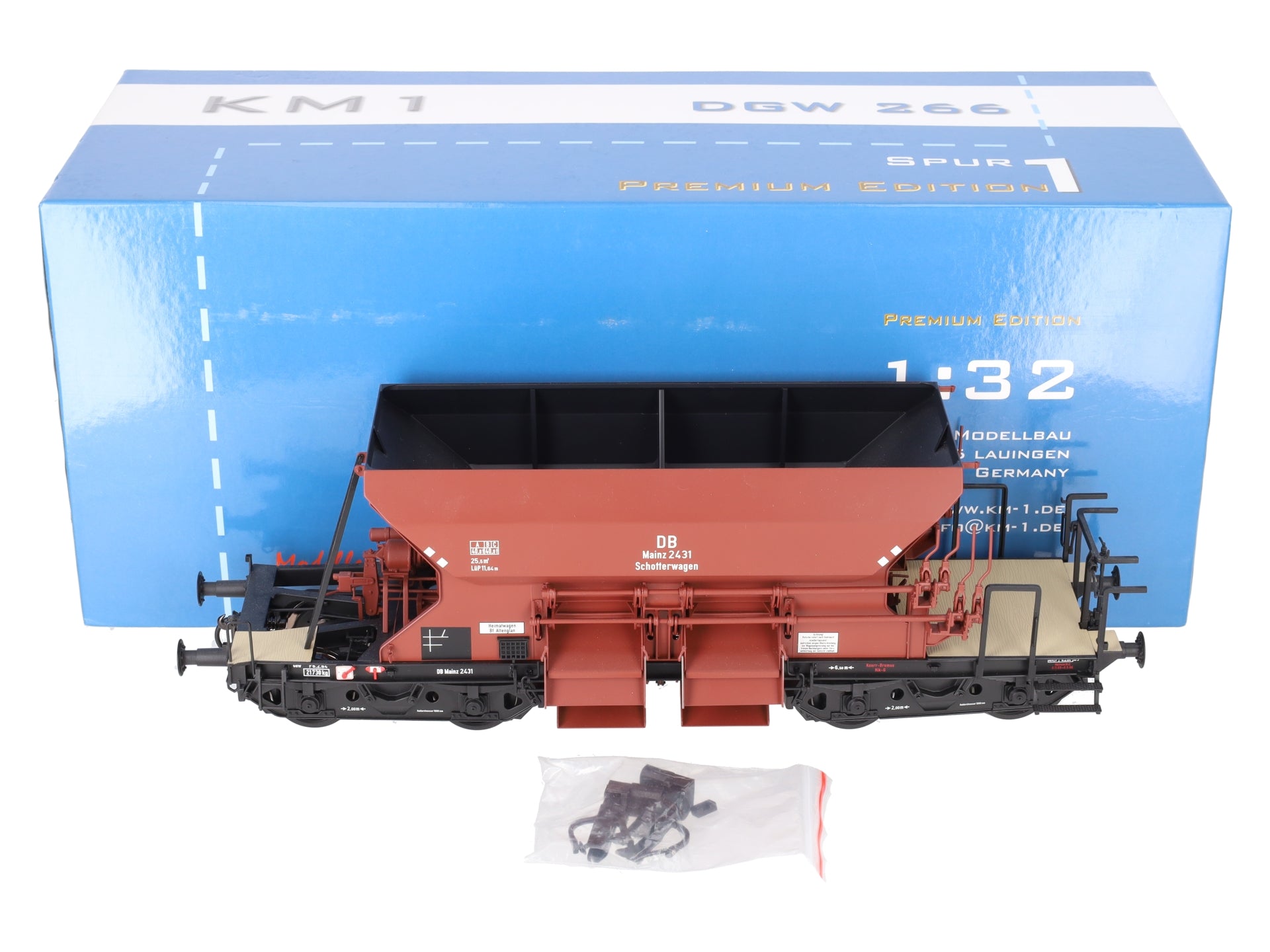 KM1 266 Gauge 1 DB Gravel Wagon/Hopper Car NIB