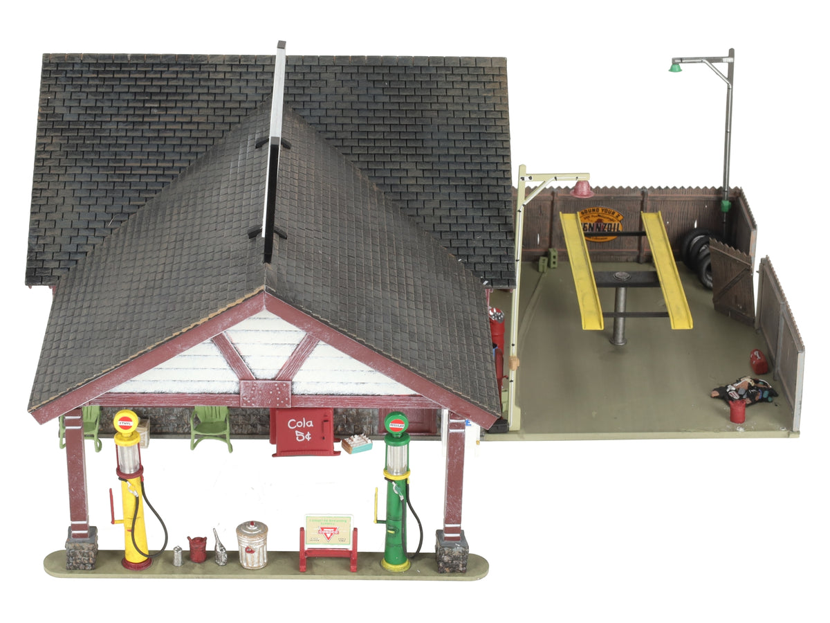 Woodland Scenics BR5849 O Built-&-Ready Ethyl's Gas & Service Building