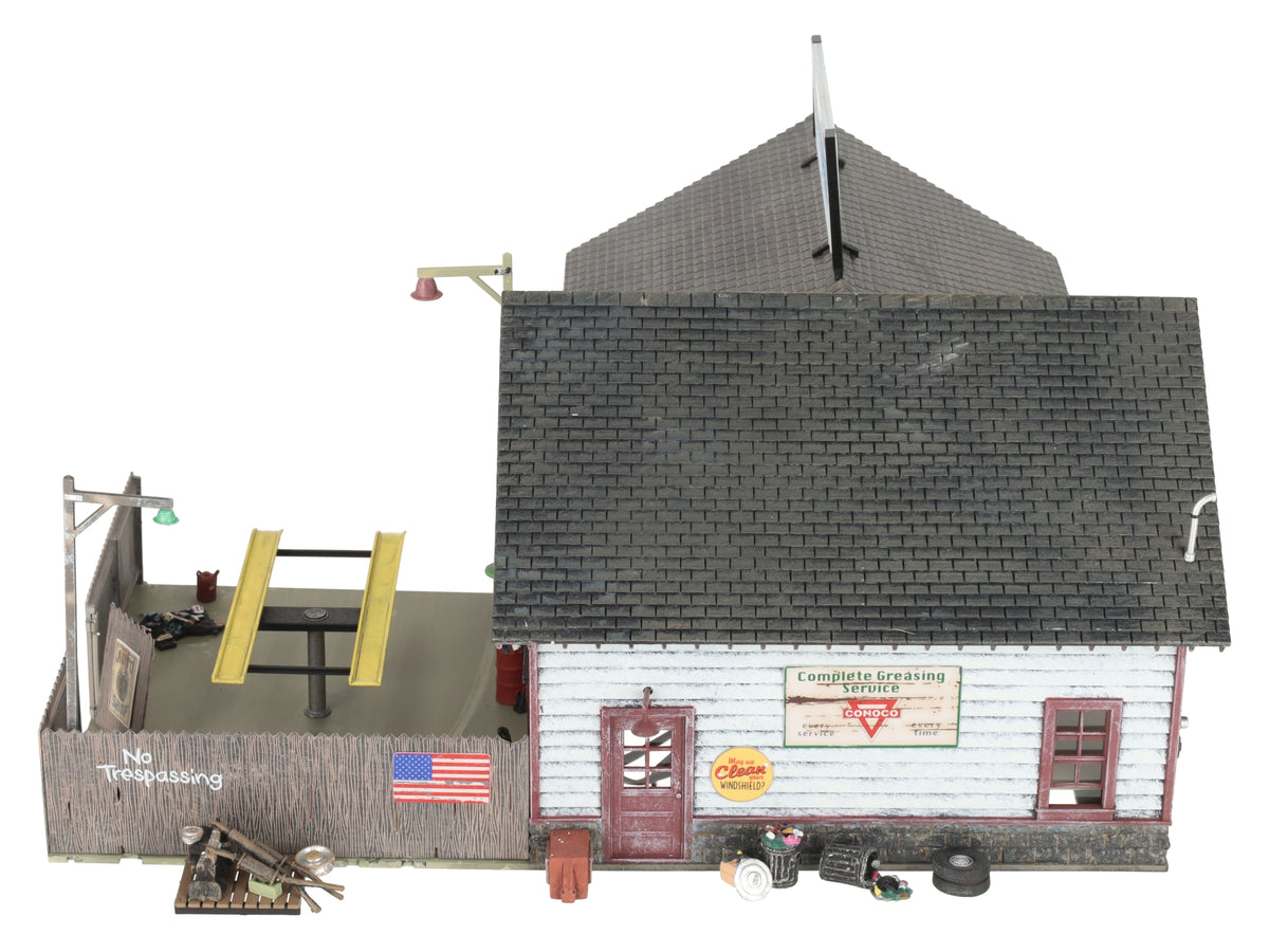 Woodland Scenics BR5849 O Built-&-Ready Ethyl's Gas & Service Building