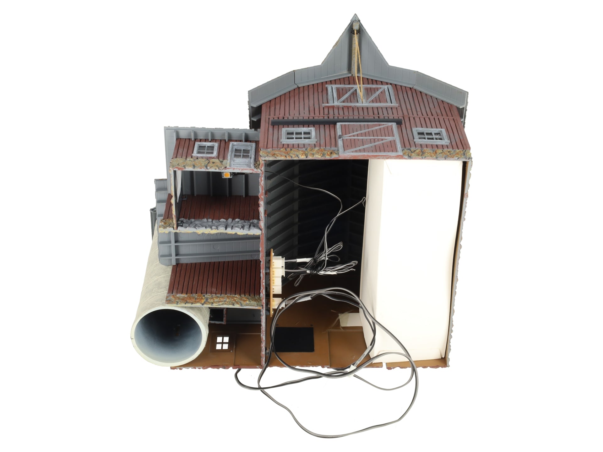 Woodland Scenics BR5865 O Built-&-Ready Old Weathered Barn Building