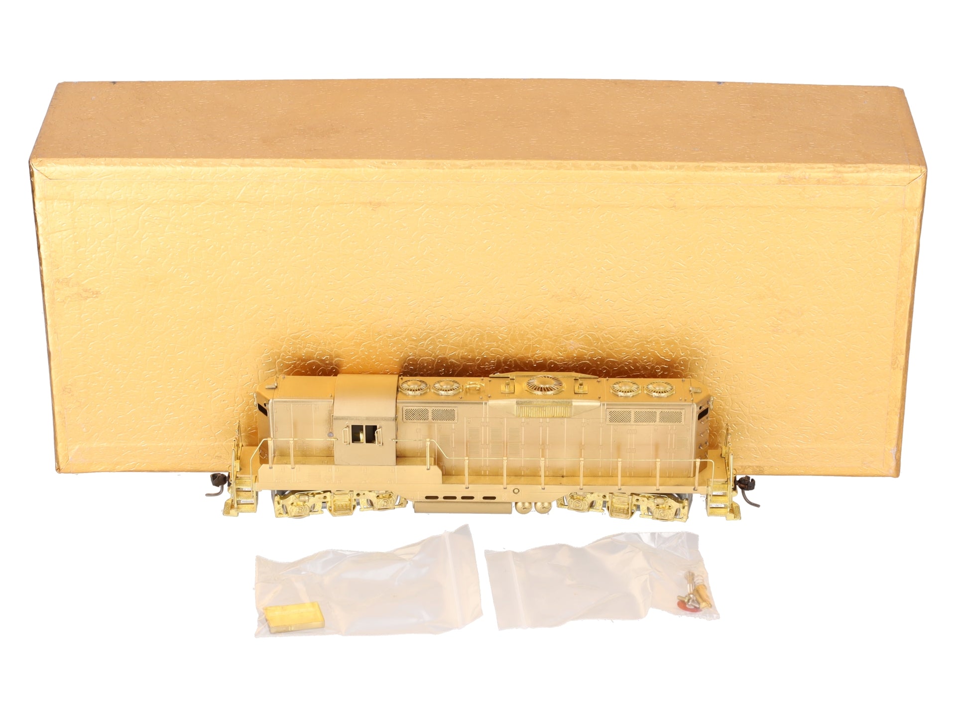 Oriental Limited BRASS HO EMD GP9 1750HP Diesel Engine Early w/ Dynamic Brake EX/Box