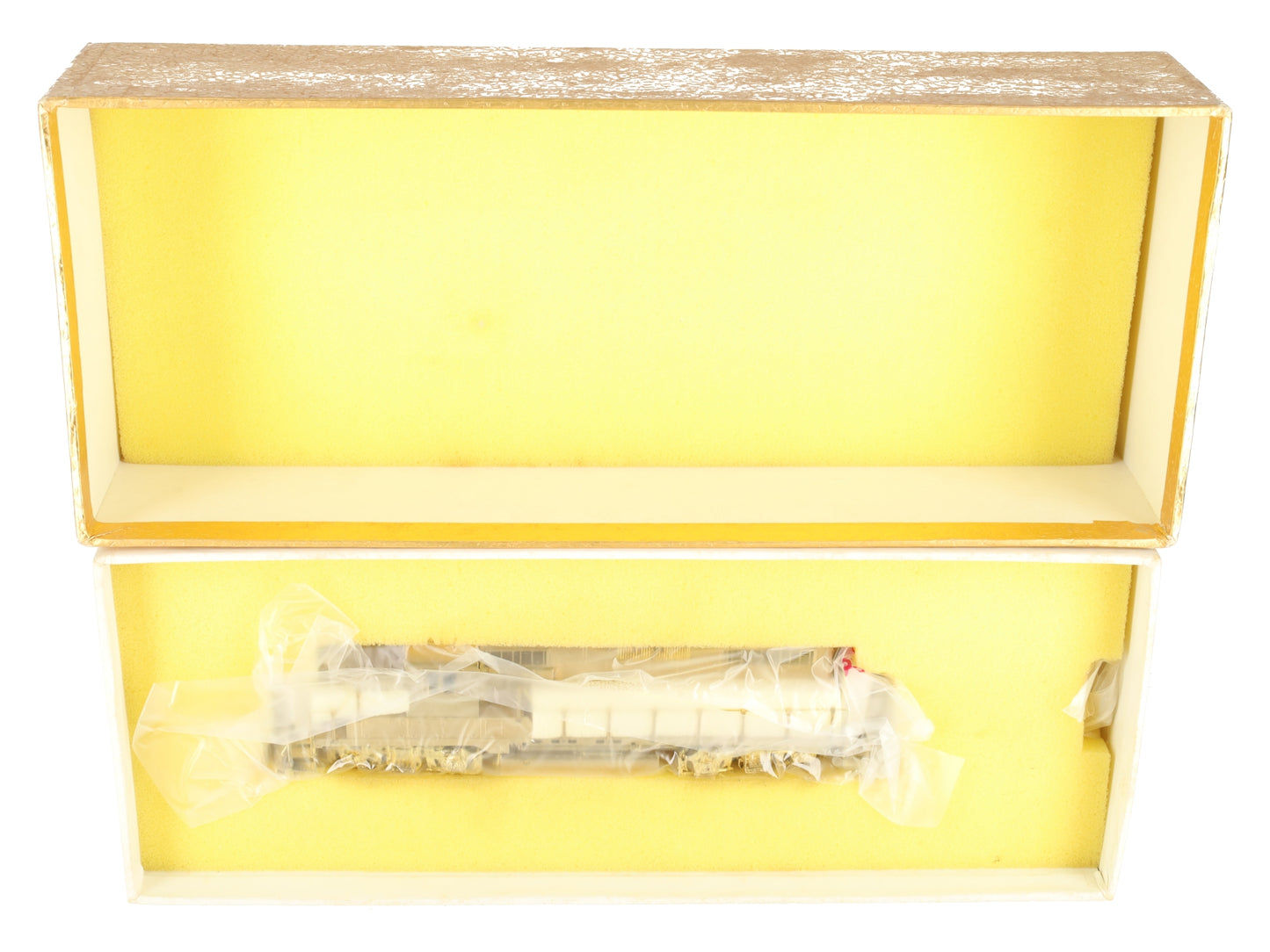 Oriental Limited HO BRASS EMD GP20 2000HP Low Hood Diesel Locomotive - Unpainted EX/Box