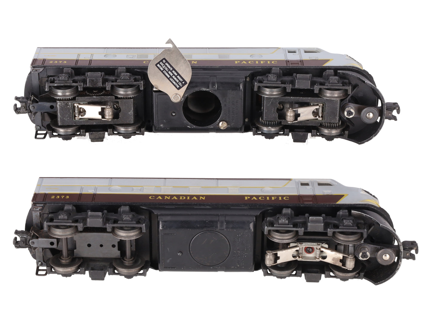 Lionel 2373 Vintage O Canadian Pacific F3 AA Diesel Locomotive Set VG
