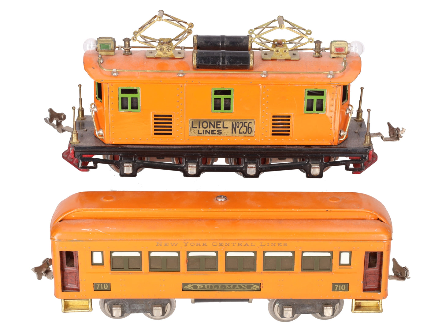 Lionel Prewar O 256 Electric Locomotive w/710 Passenger Car